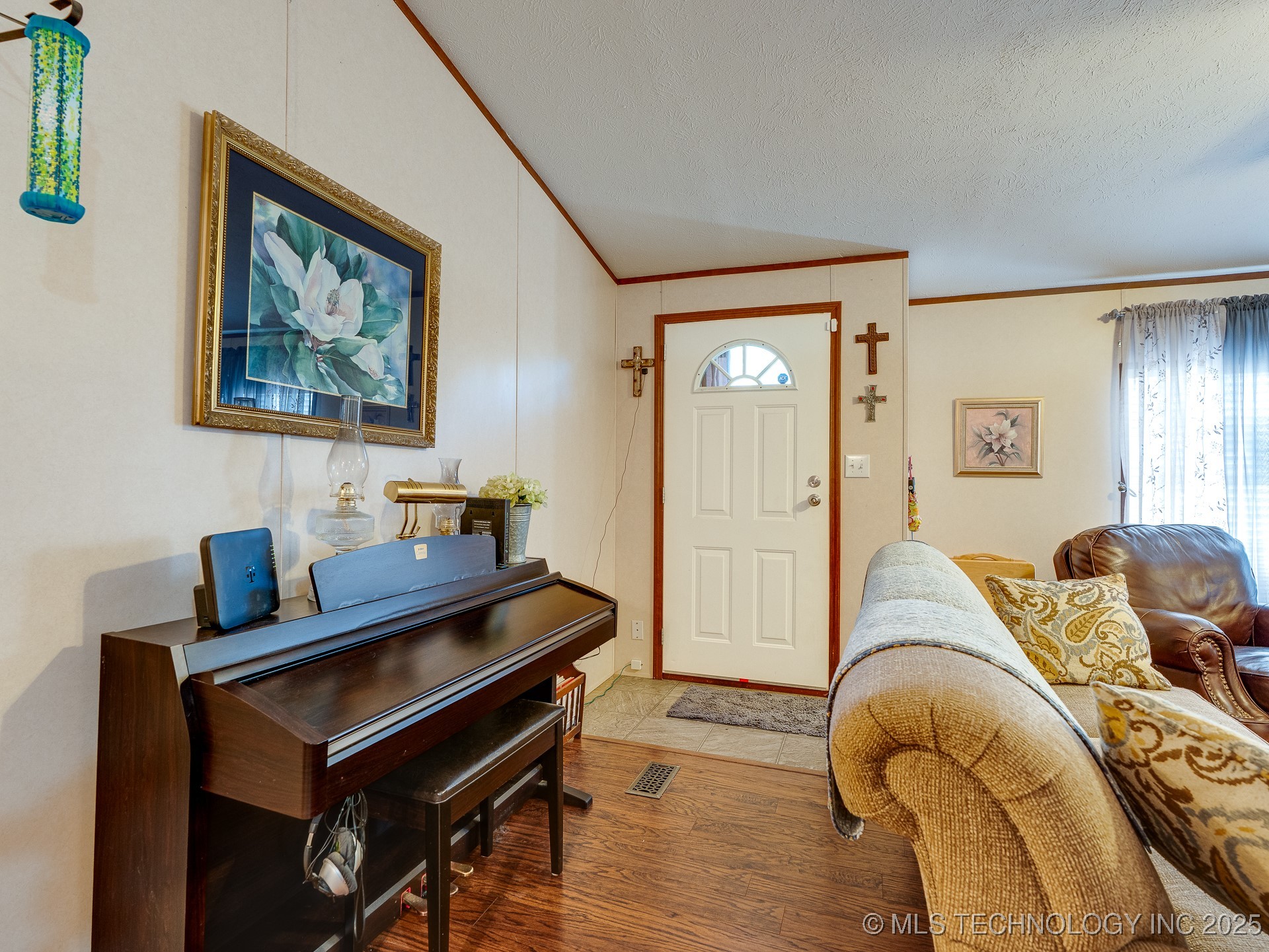 8974 S Willard Road Property Photo 9