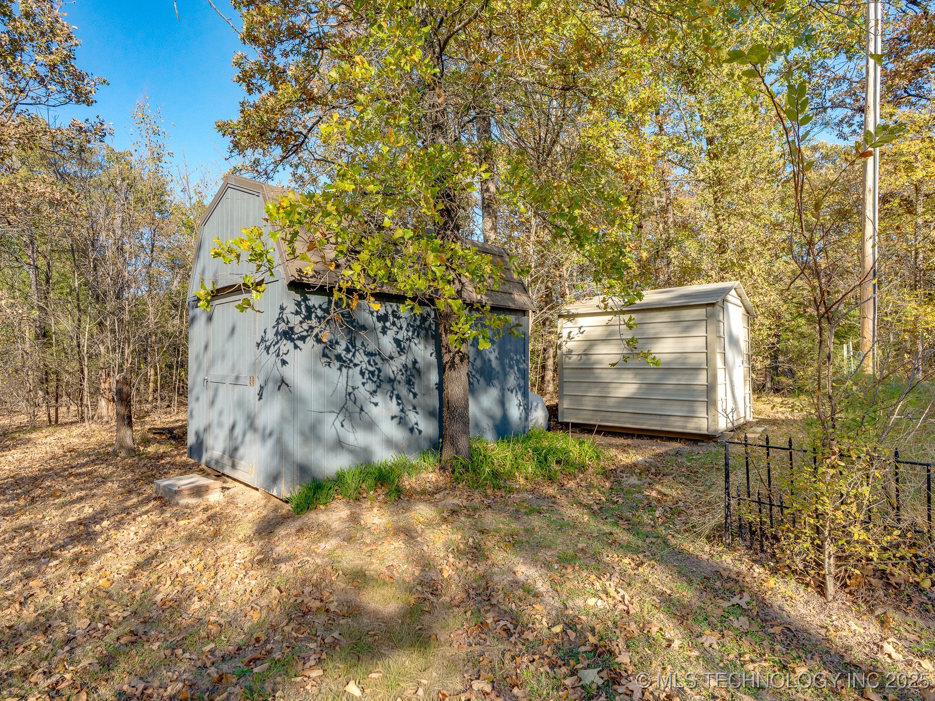 8974 S Willard Road Property Photo 40