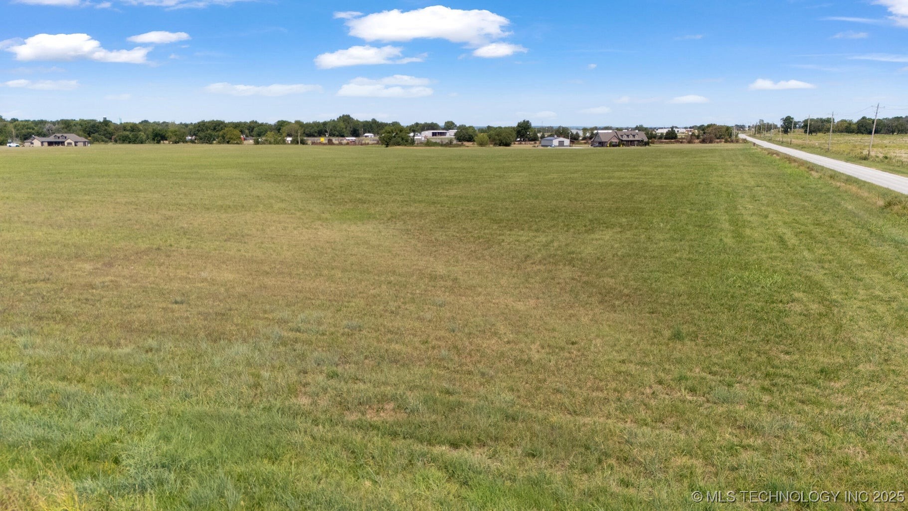 N 435 Road Property Photo 13