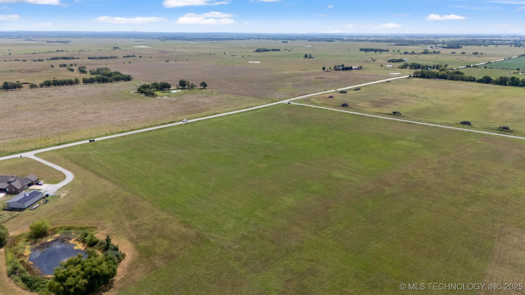 2 N 435 Road Property Photo 7