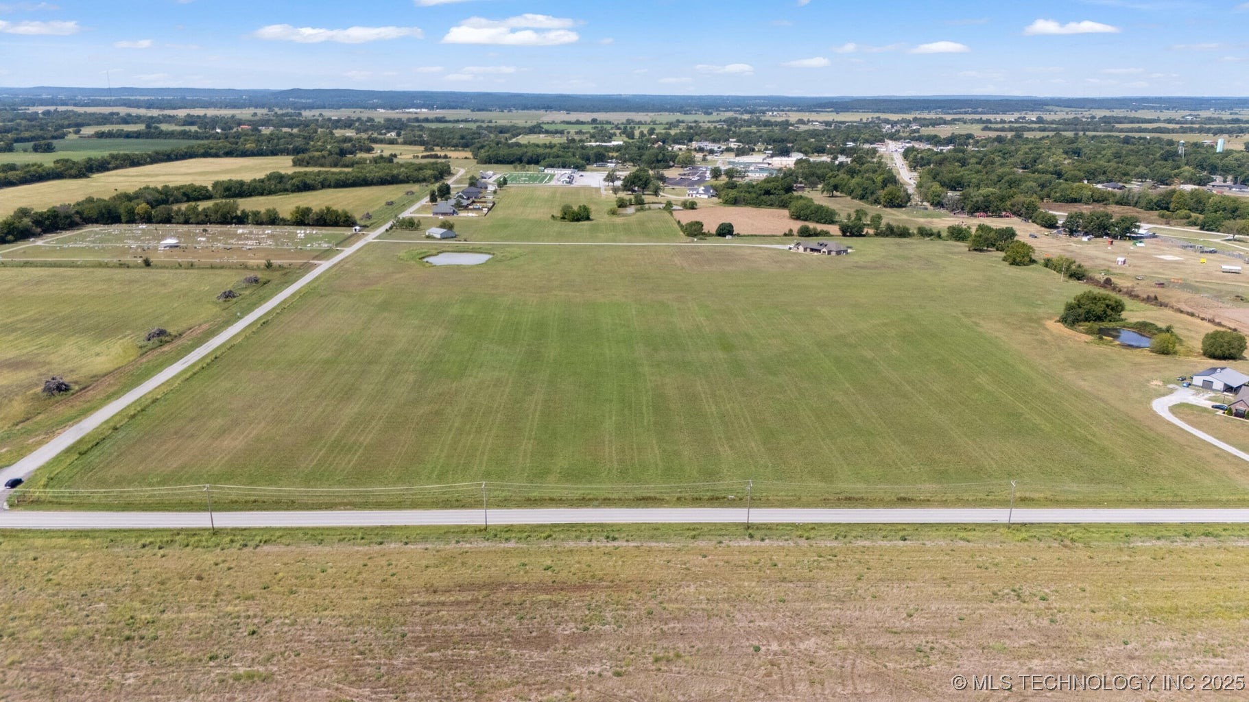 4 N 435 Road Property Photo 4