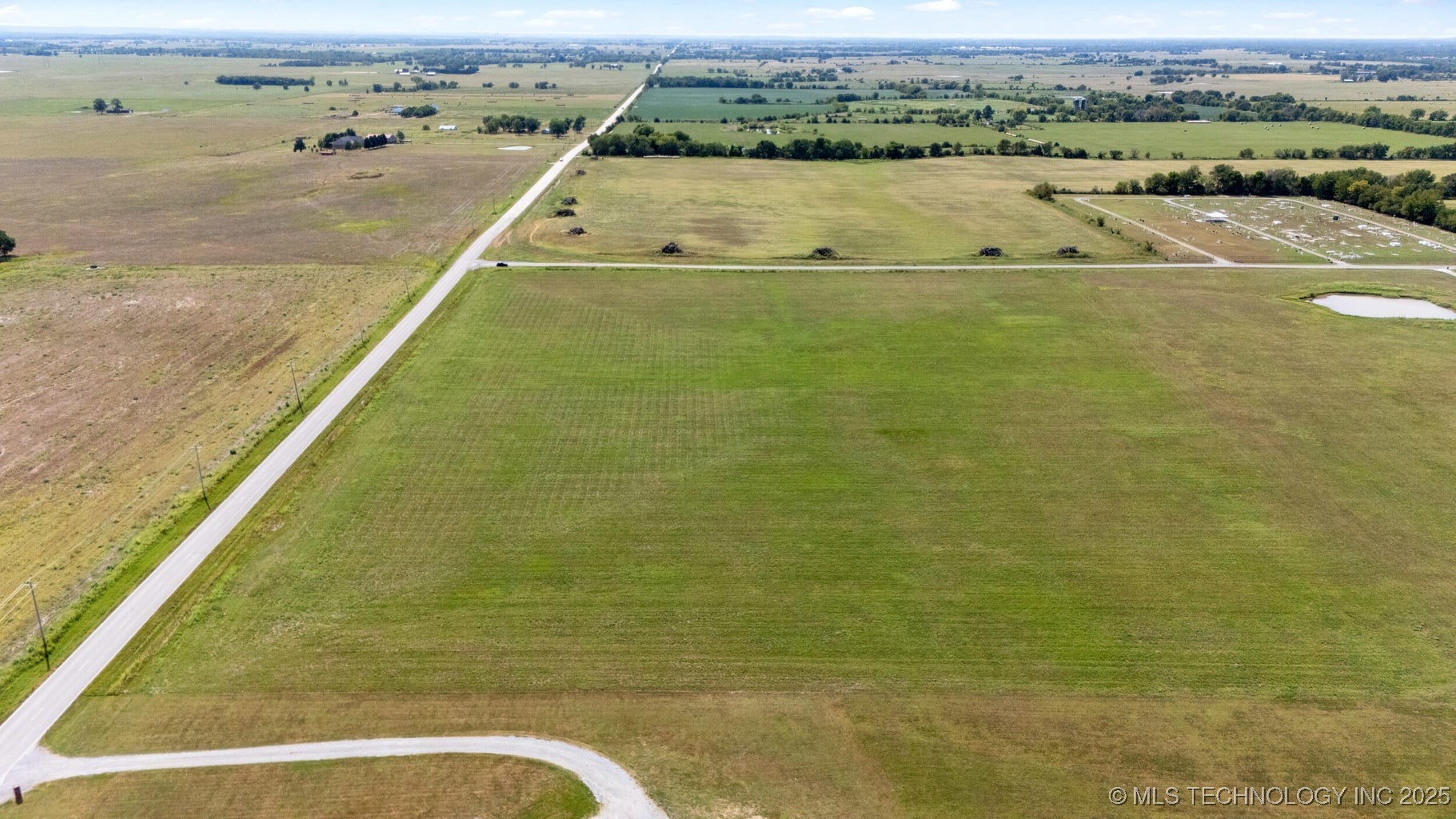 4 N 435 Road Property Photo 6