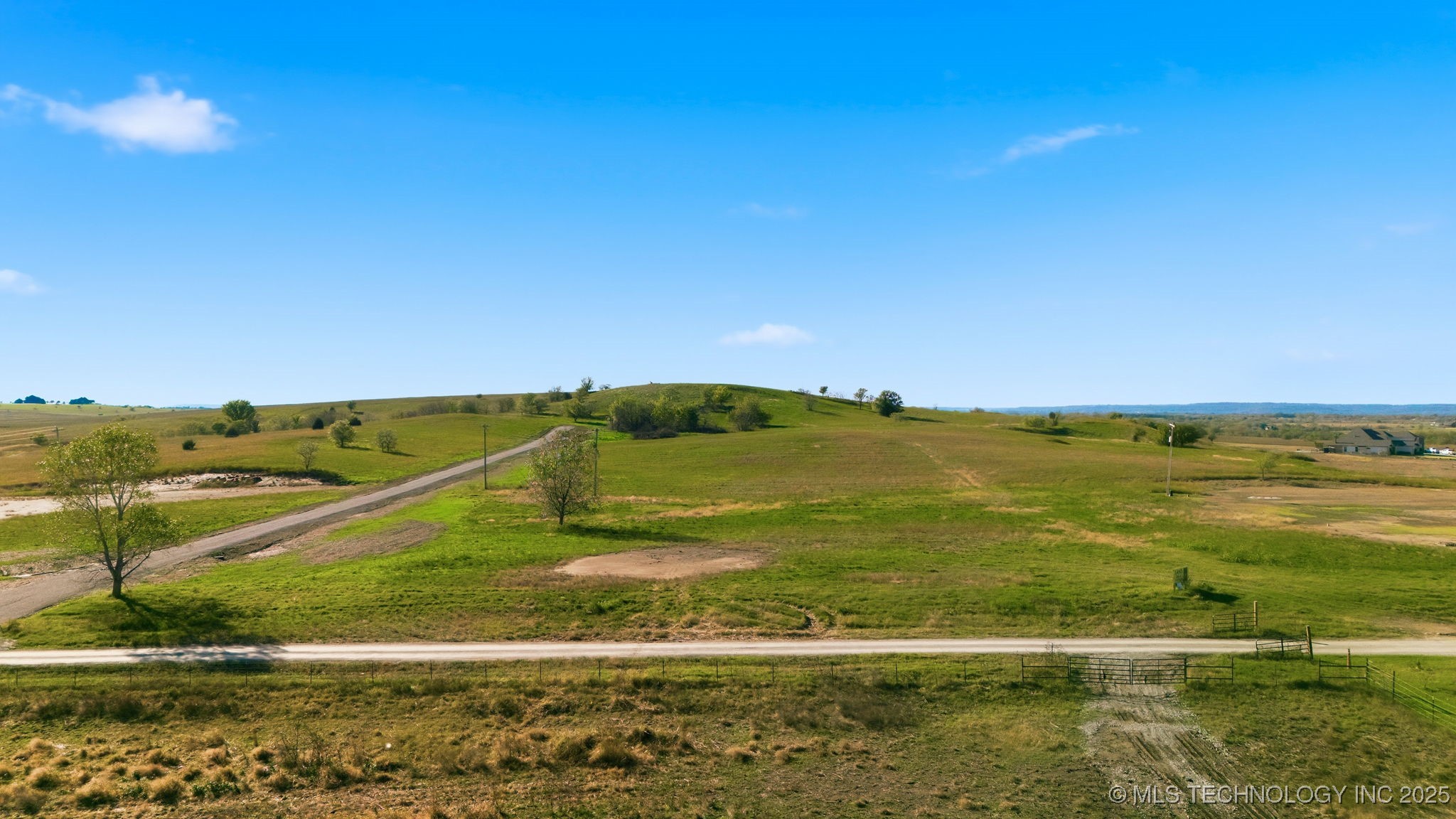 002 Sandstone Avenue Property Photo 6