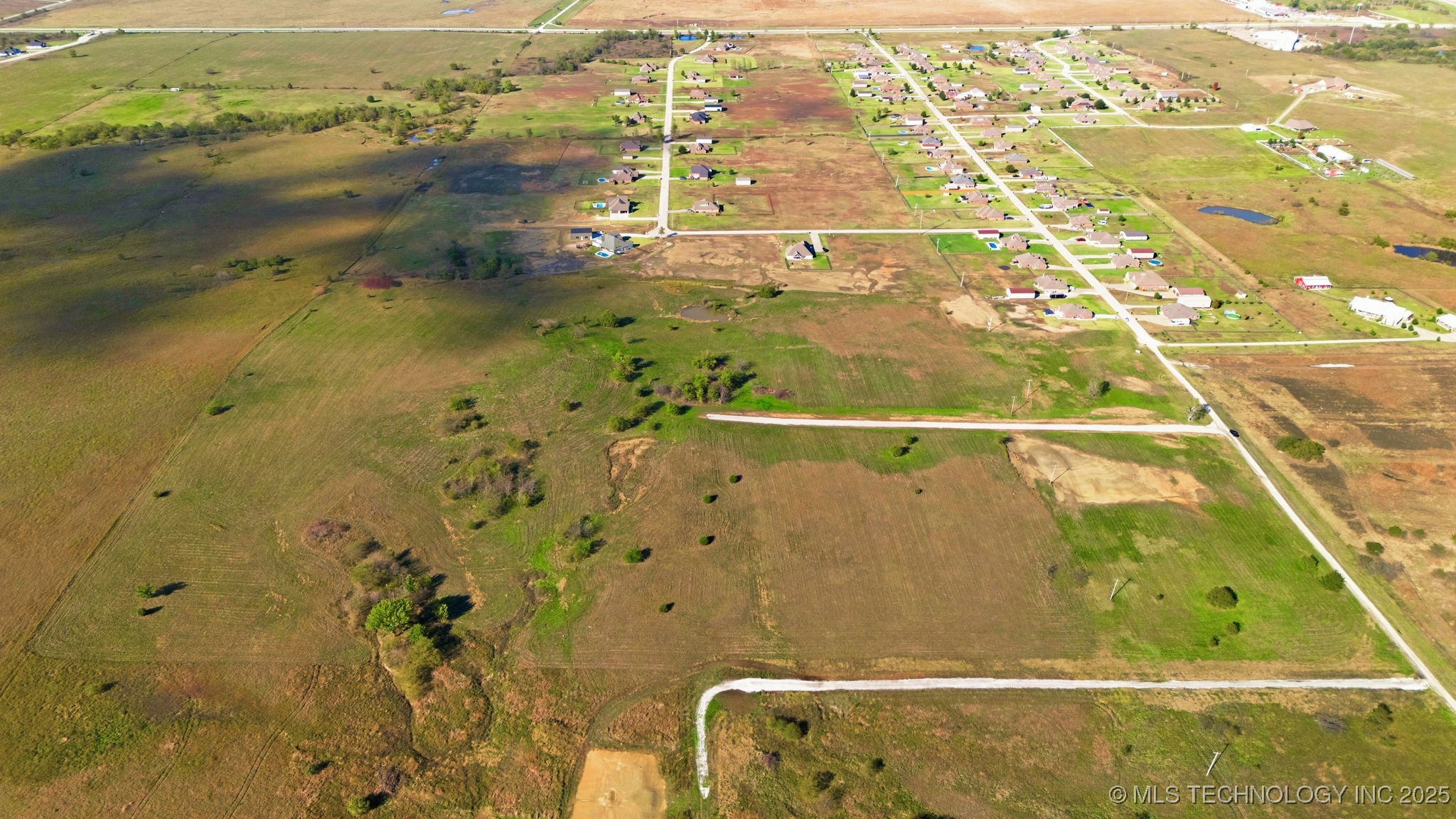 002 Sandstone Avenue Property Photo 8