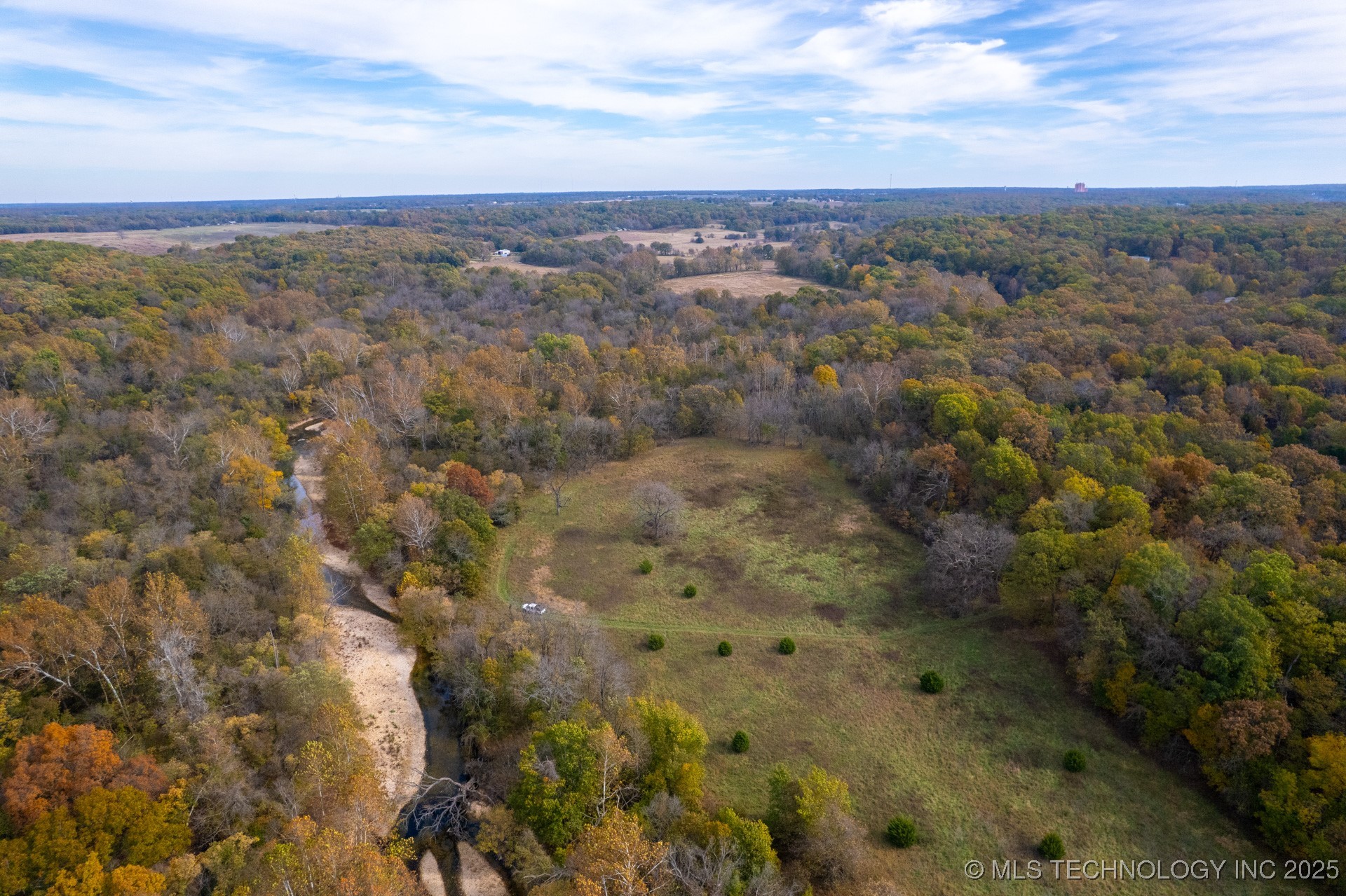 200 E 20 Road Property Photo 3