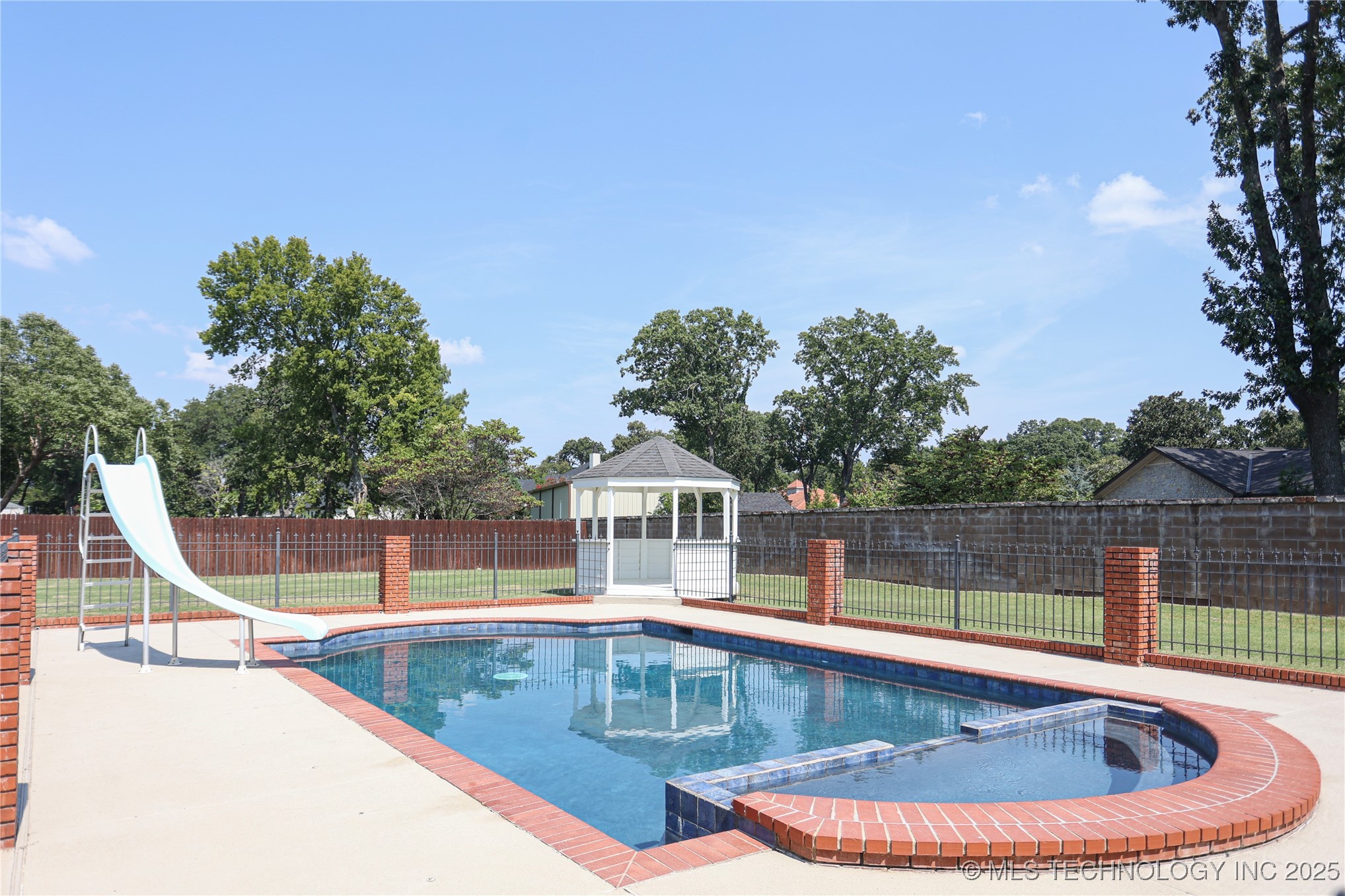 5535 E 113th Street Property Photo 45