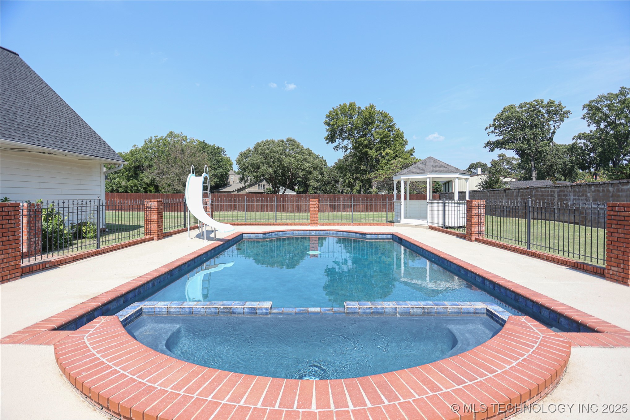 5535 E 113th Street Property Photo 47