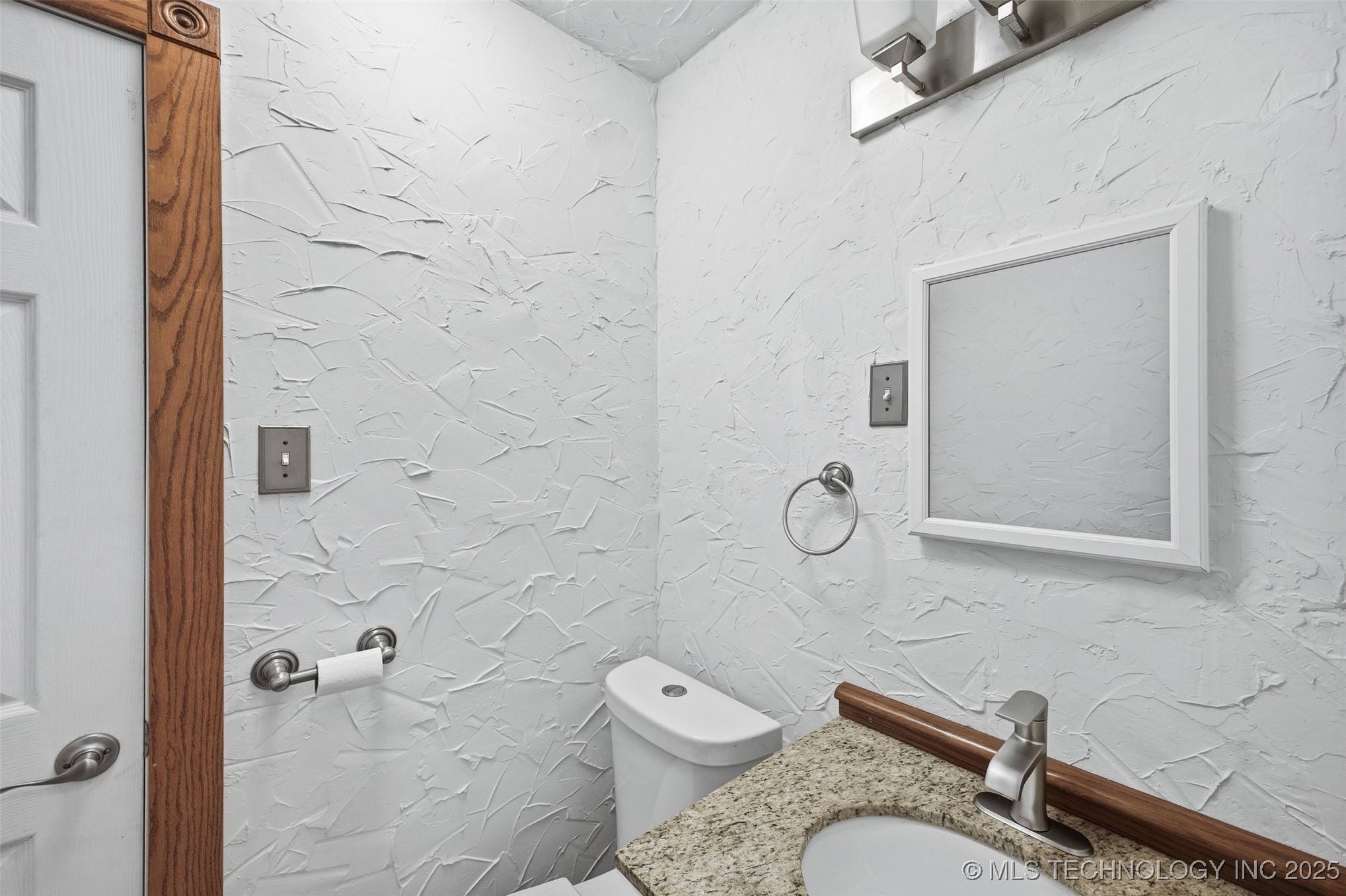 701 E 16th Street Property Photo 25