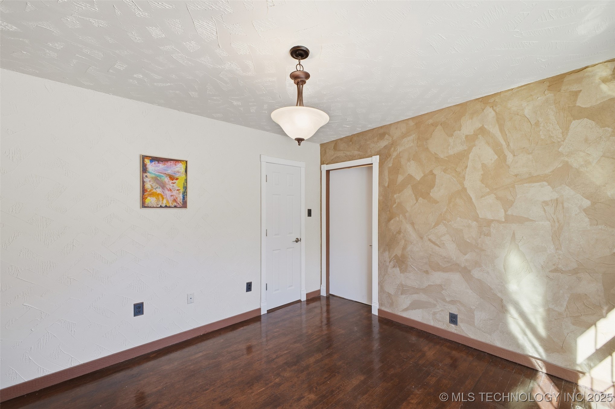 701 E 16th Street Property Photo 29