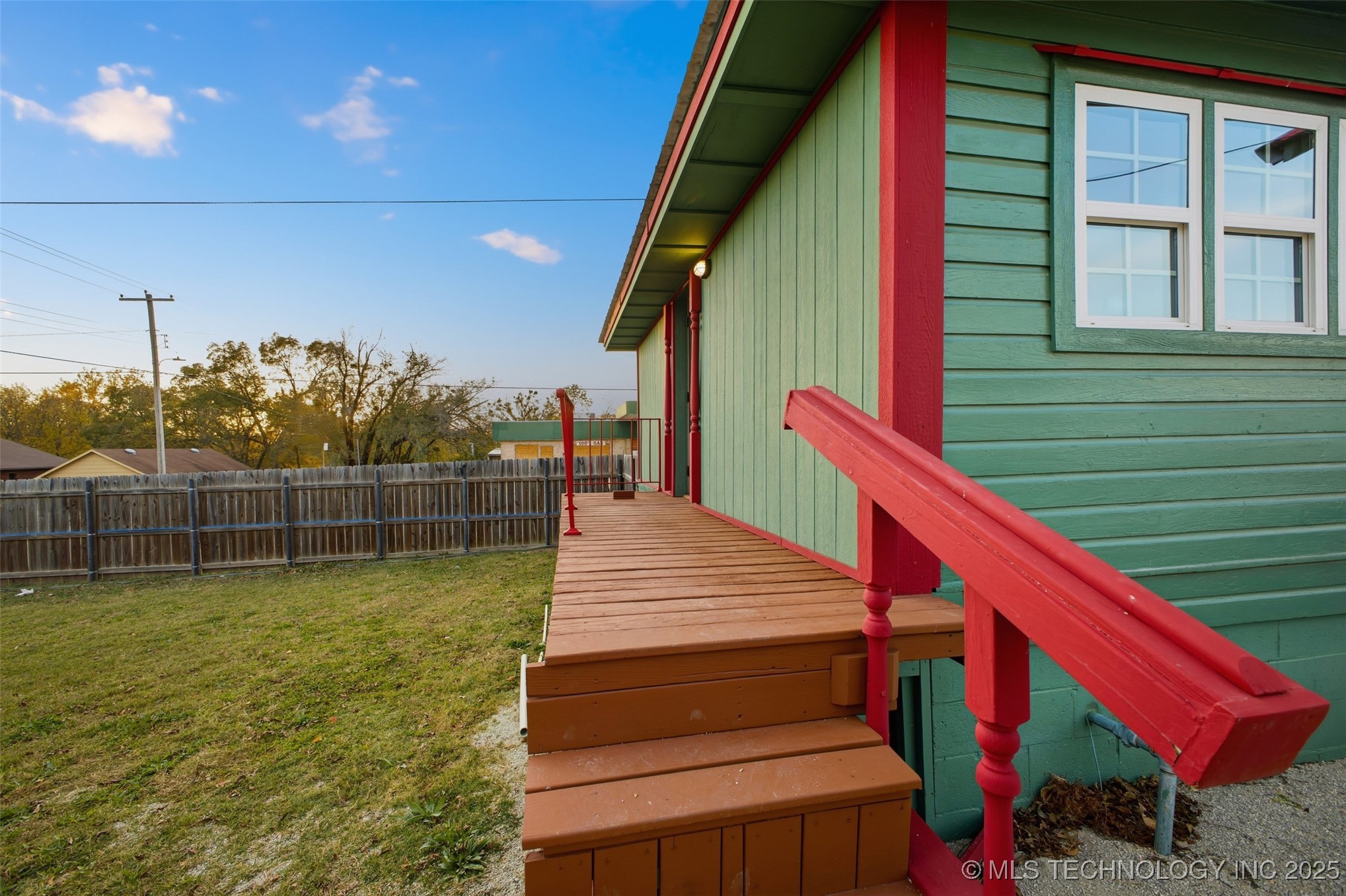 701 E 16th Street Property Photo 30