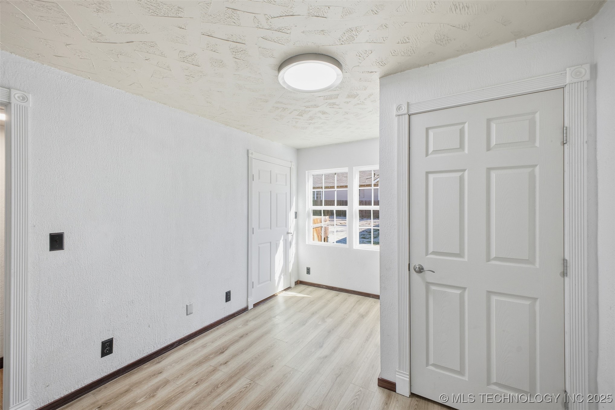 701 E 16th Street Property Photo 34