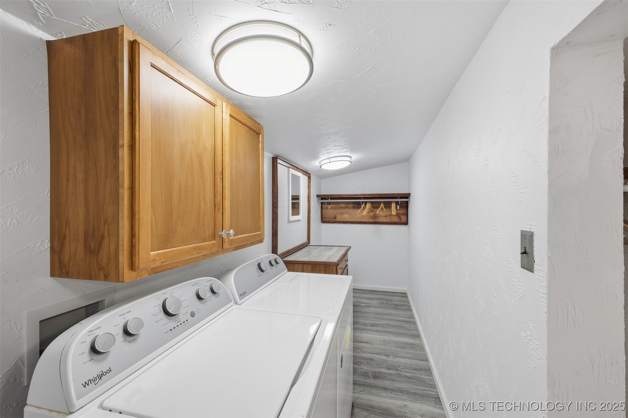 701 E 16th Street Property Photo 40