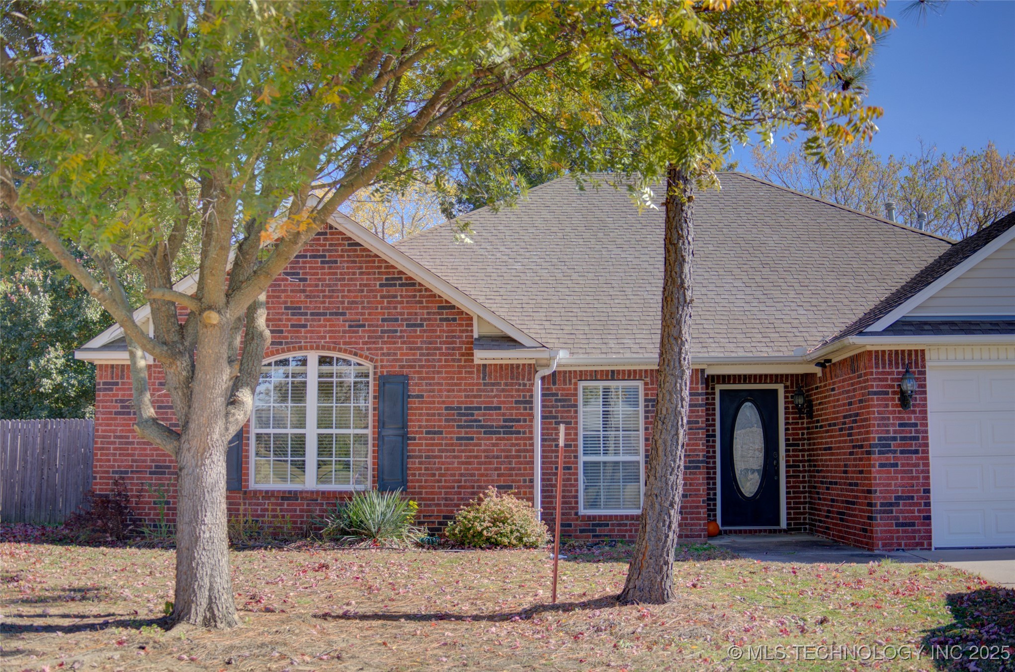 1920 Richmond Drive Property Photo 2