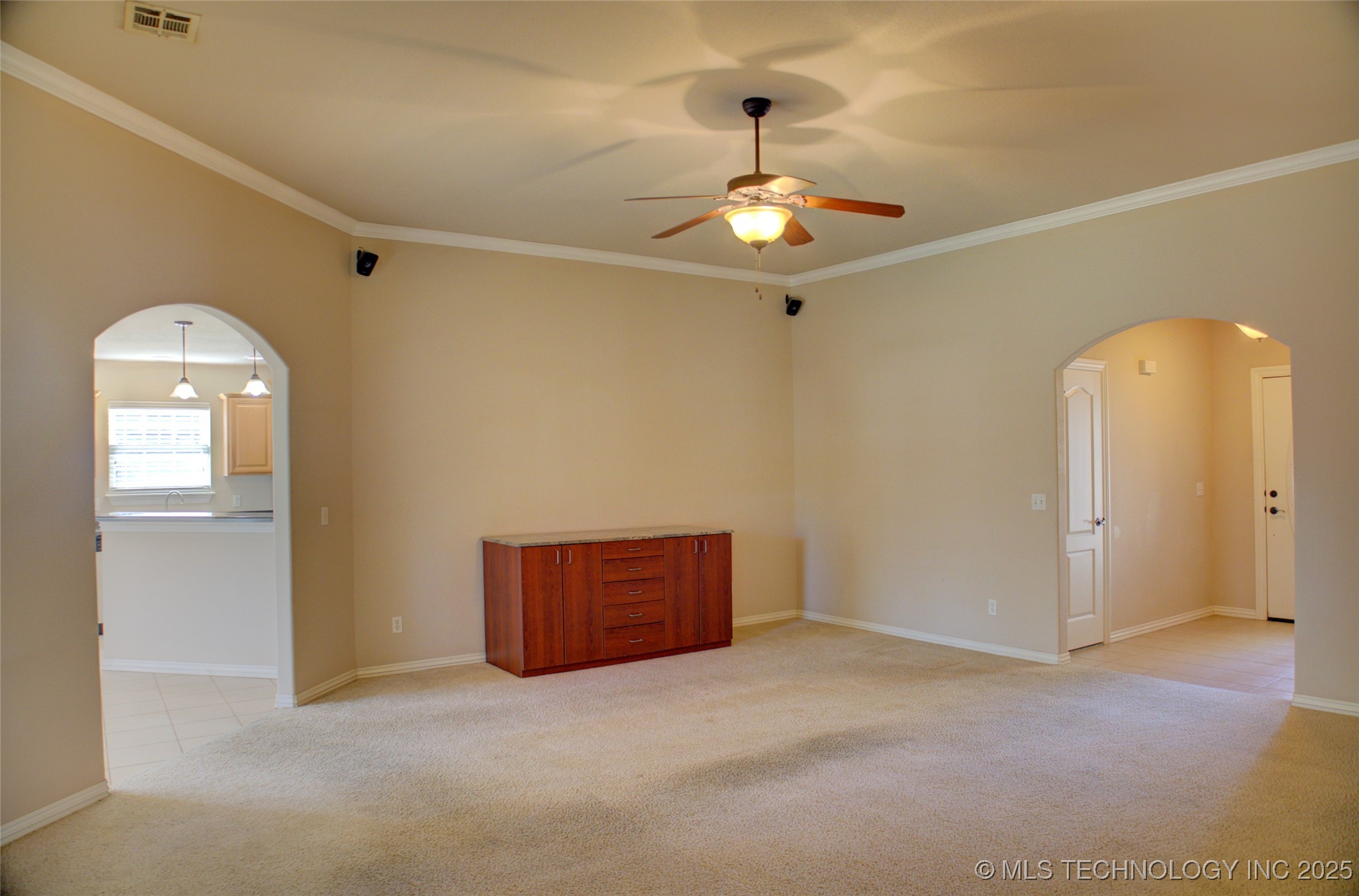 1920 Richmond Drive Property Photo 7