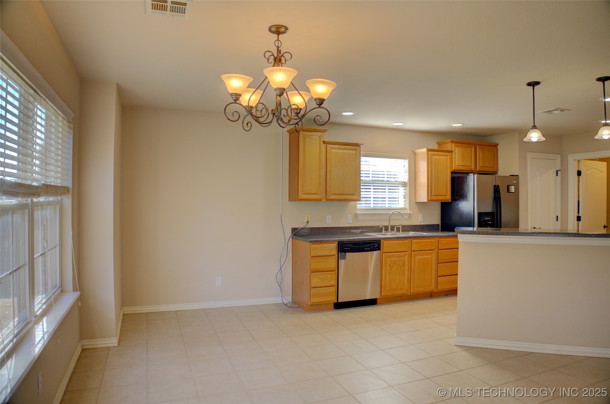 1920 Richmond Drive Property Photo 14