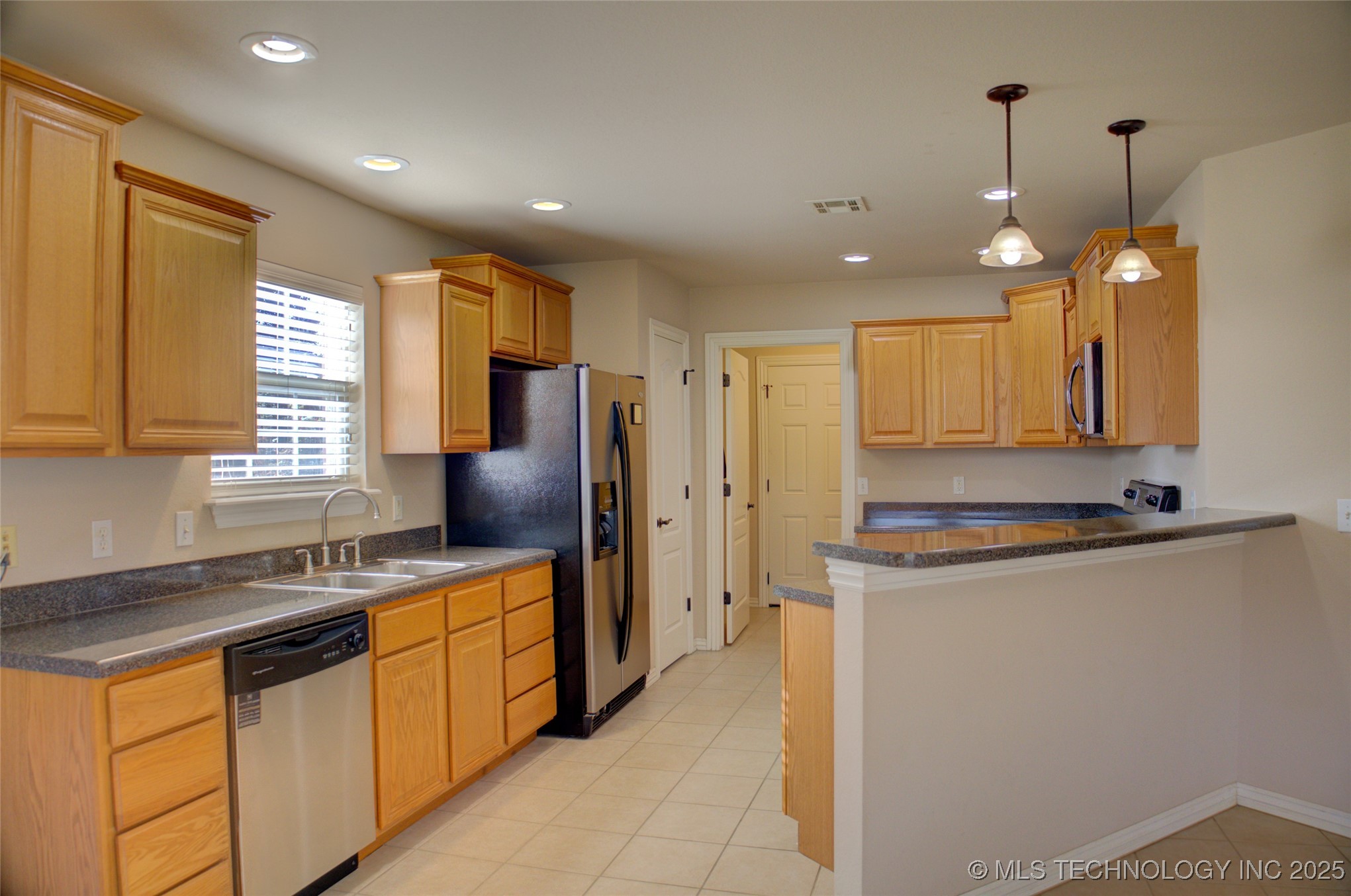 1920 Richmond Drive Property Photo 16