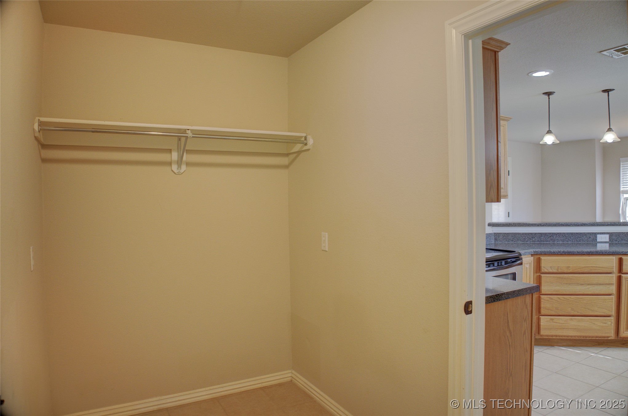 1920 Richmond Drive Property Photo 25