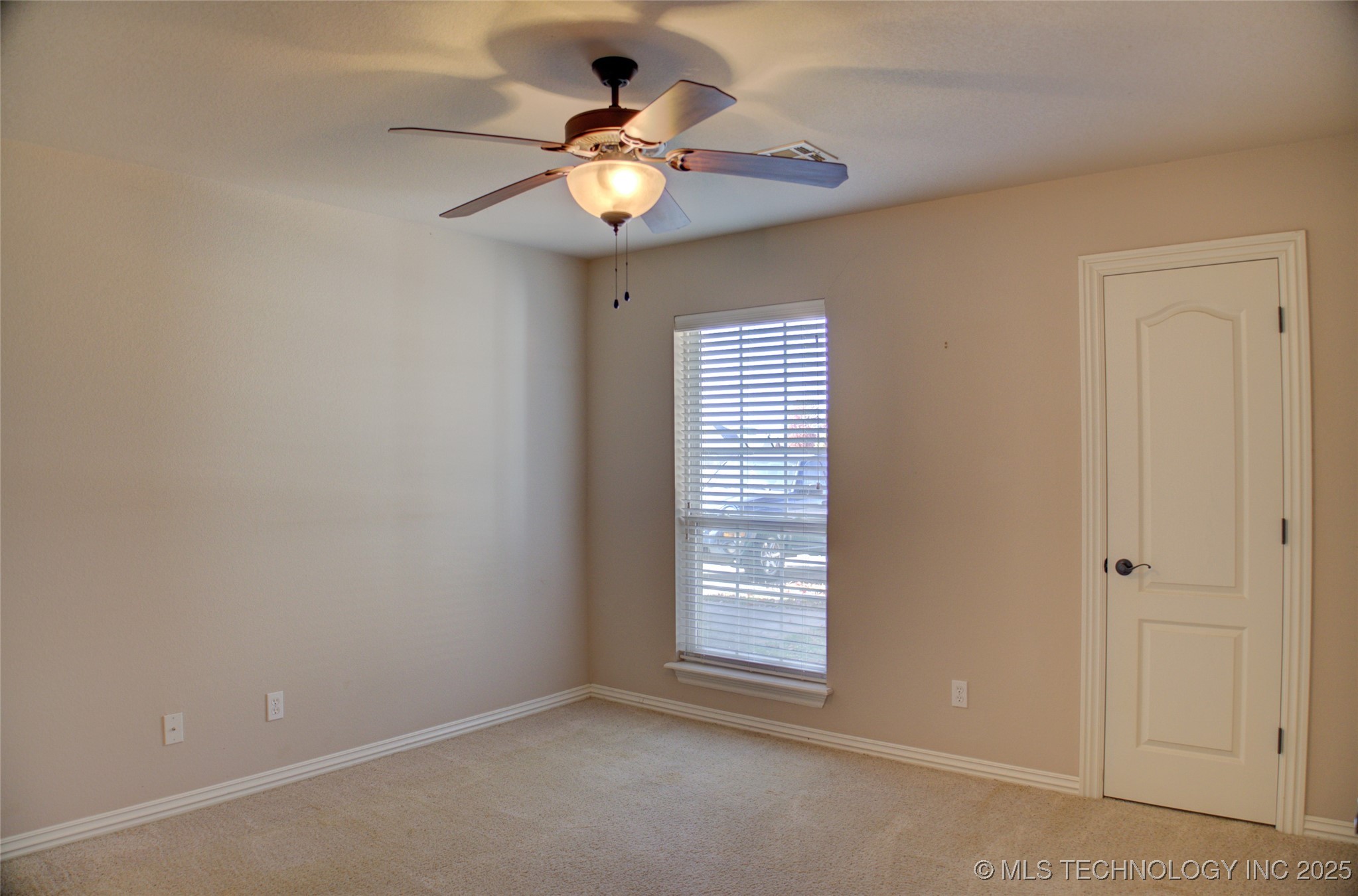 1920 Richmond Drive Property Photo 40