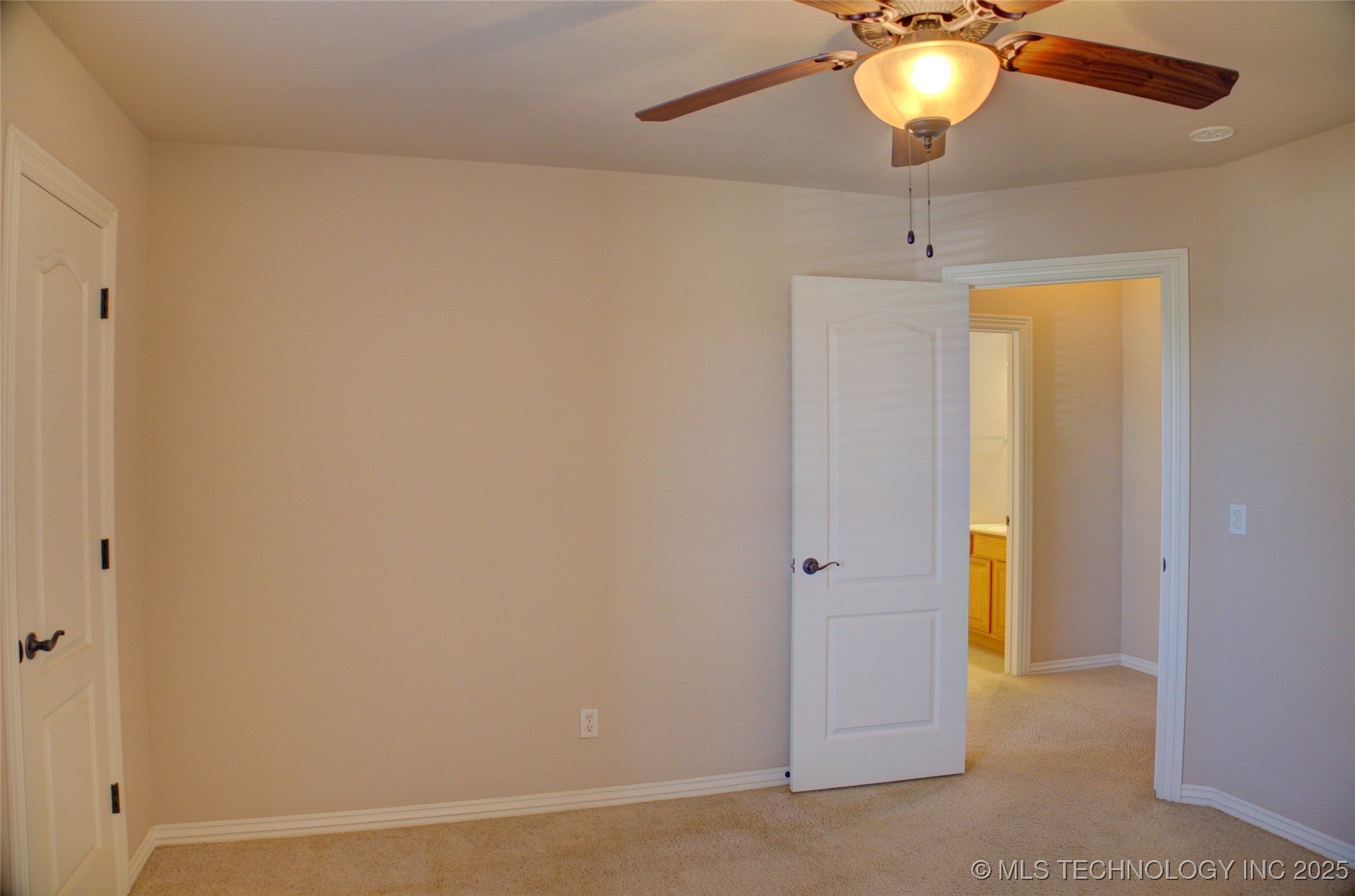 1920 Richmond Drive Property Photo 42