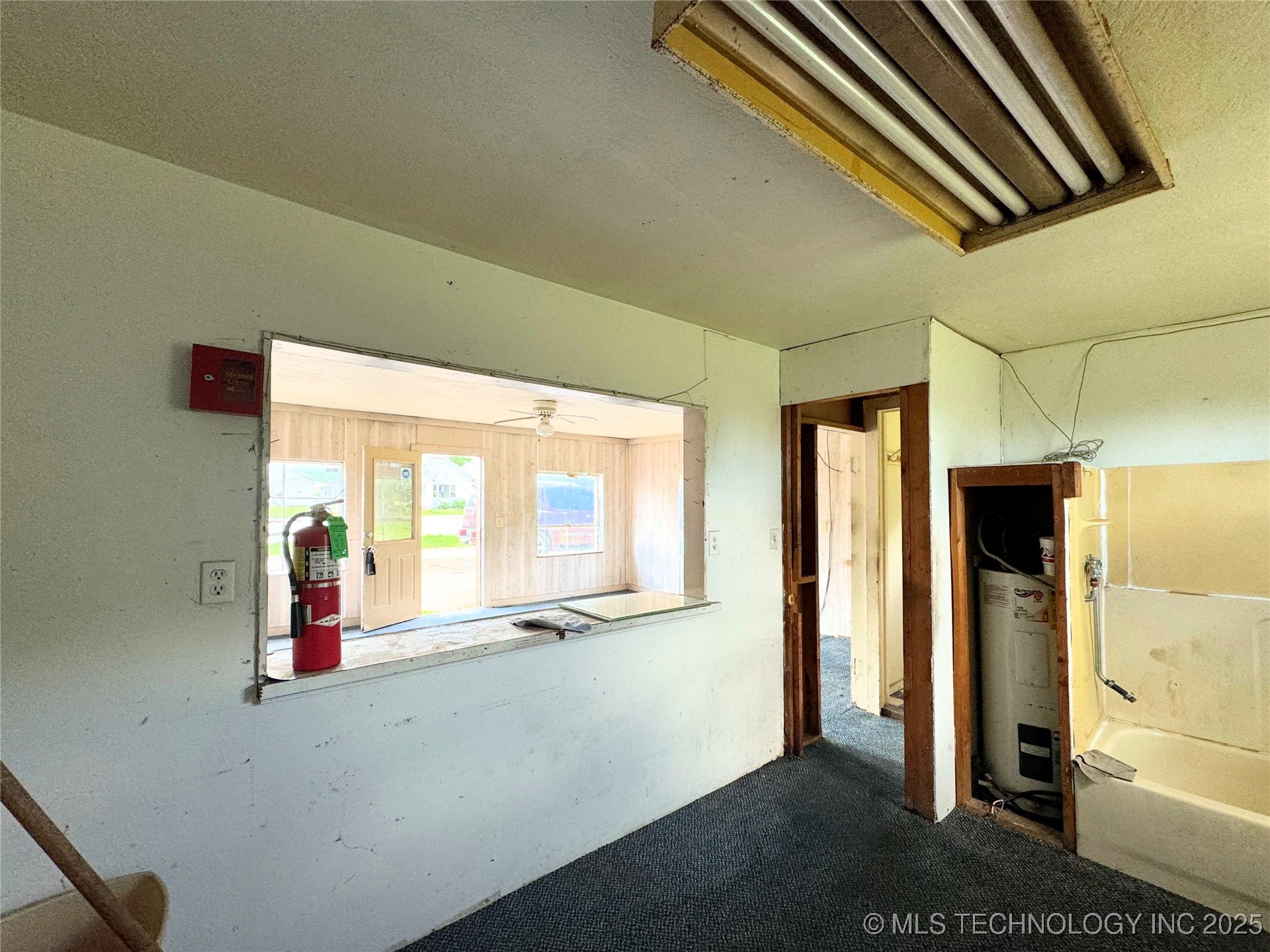 728 E Main Street Property Photo 5