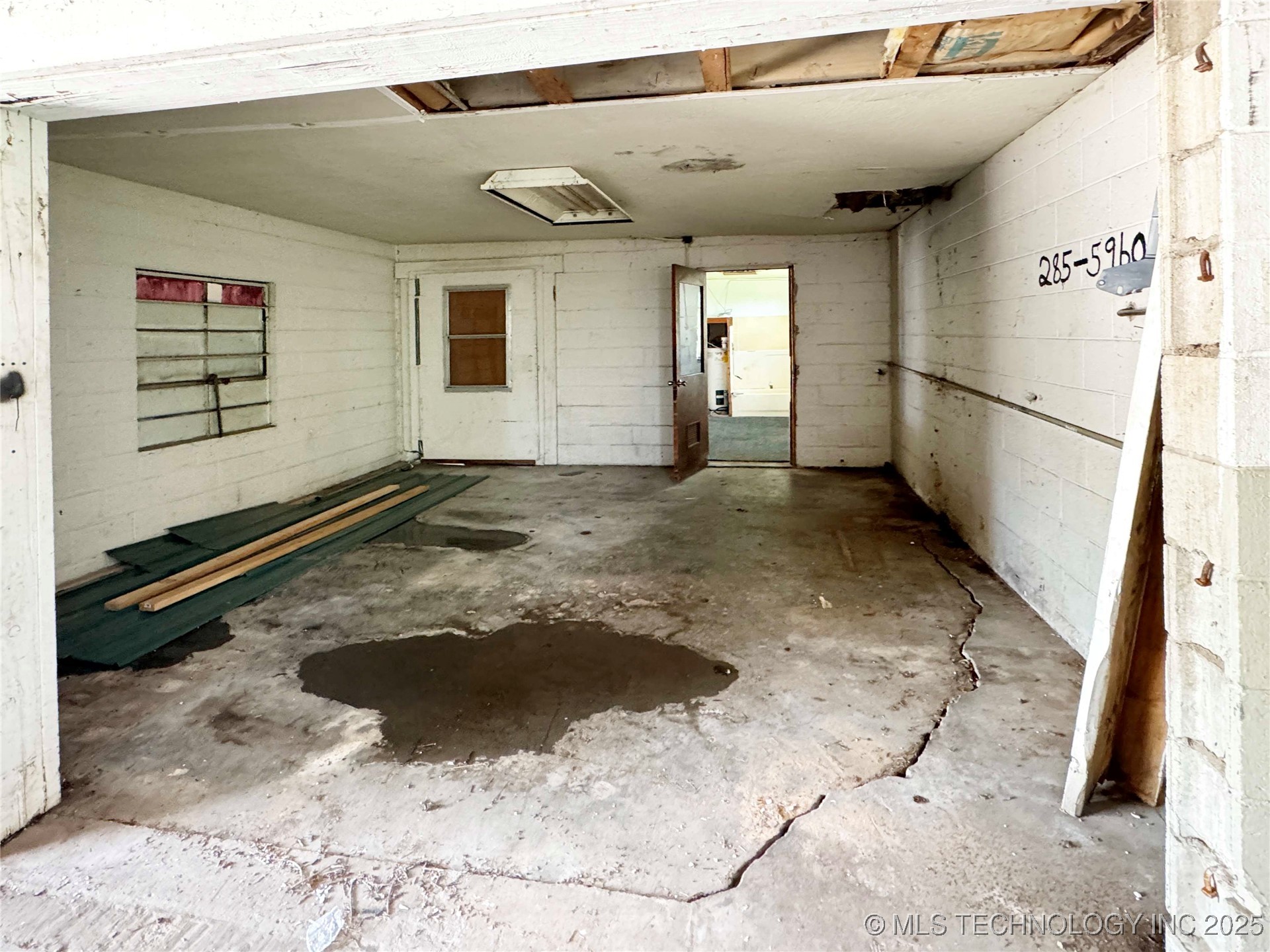 728 E Main Street Property Photo 10