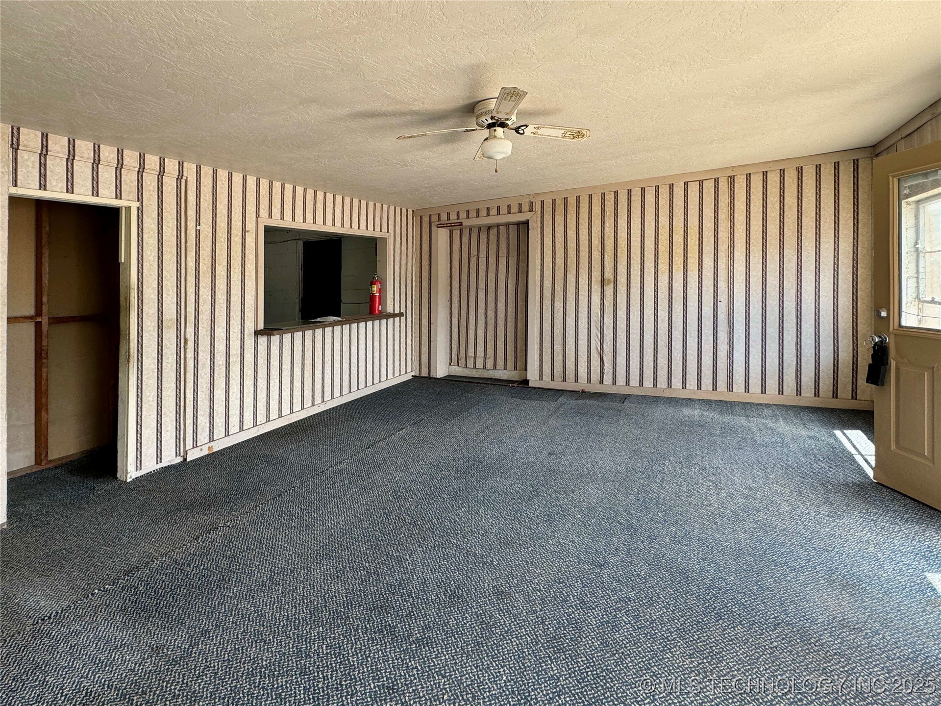 728 E Main Street Property Photo 11