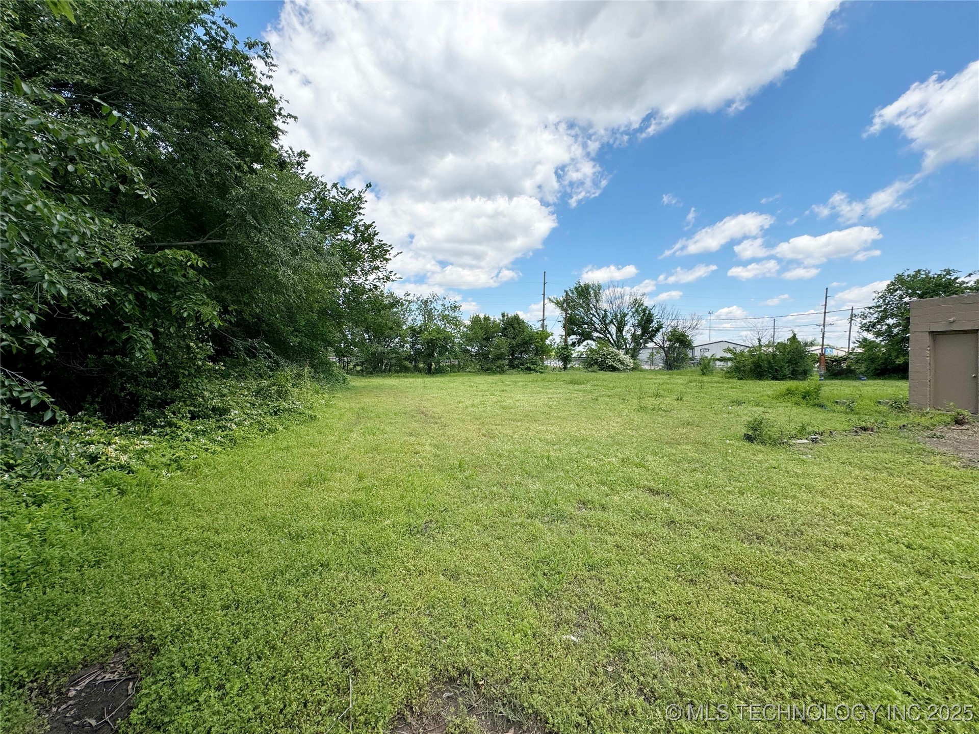 728 E Main Street Property Photo 14