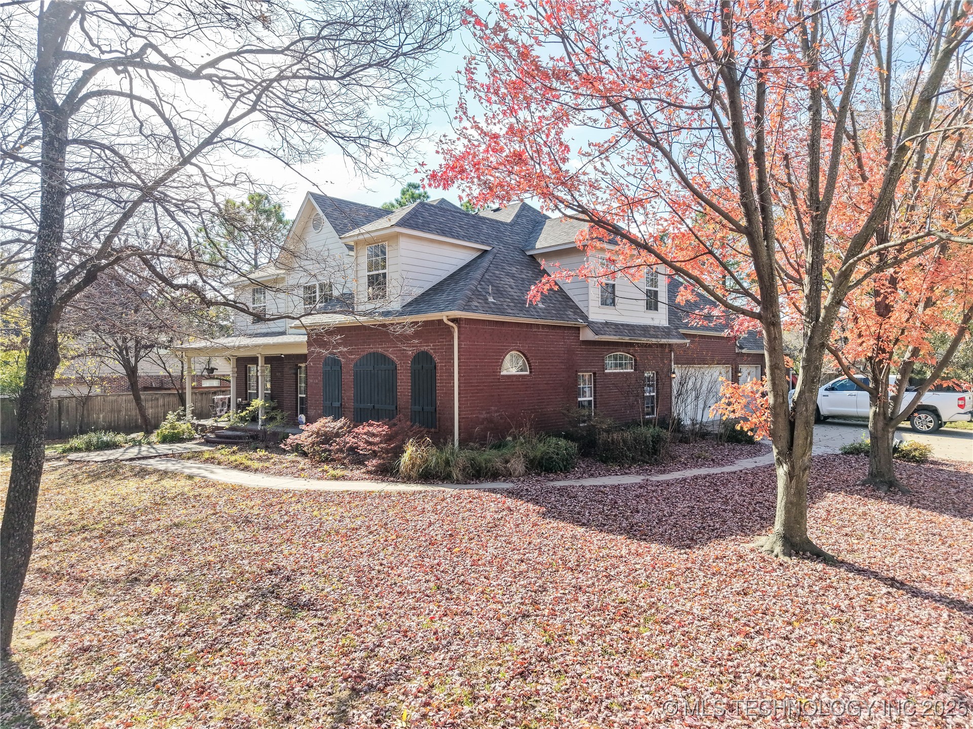 9124 N 138th East Avenue Property Photo 3