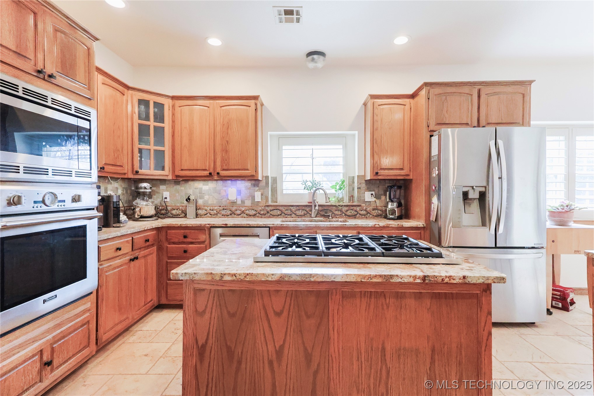 9124 N 138th East Avenue Property Photo 17