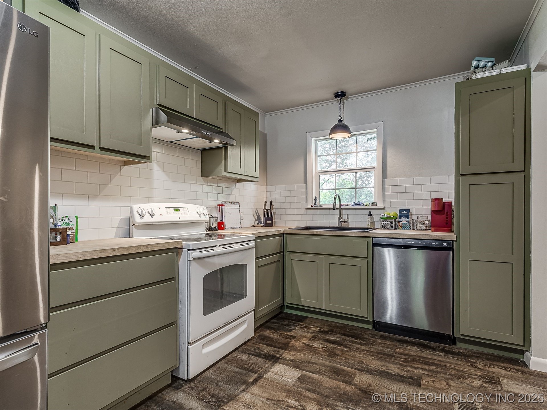 202 E Hickory Street Property Photo 14