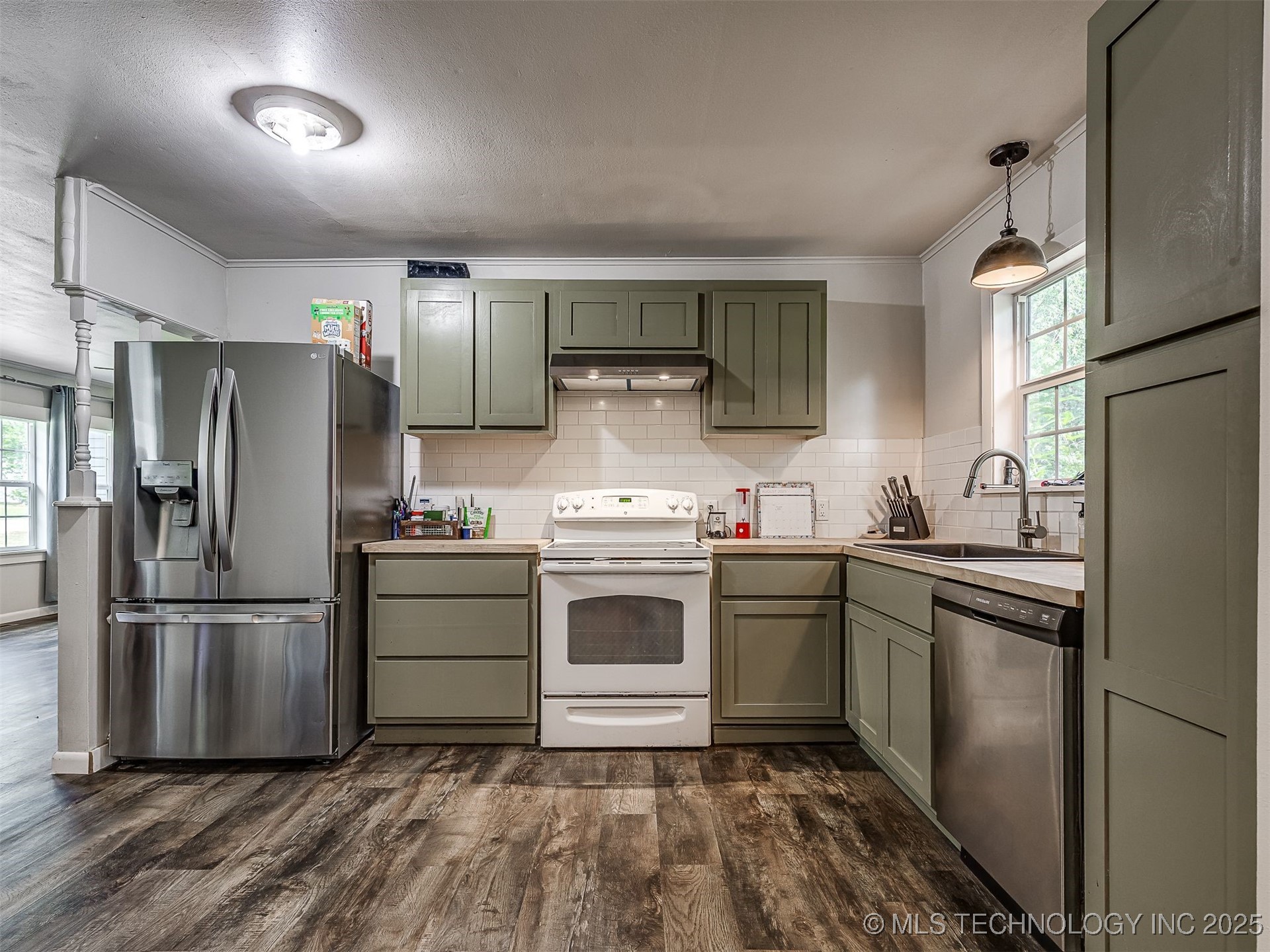 202 E Hickory Street Property Photo 15