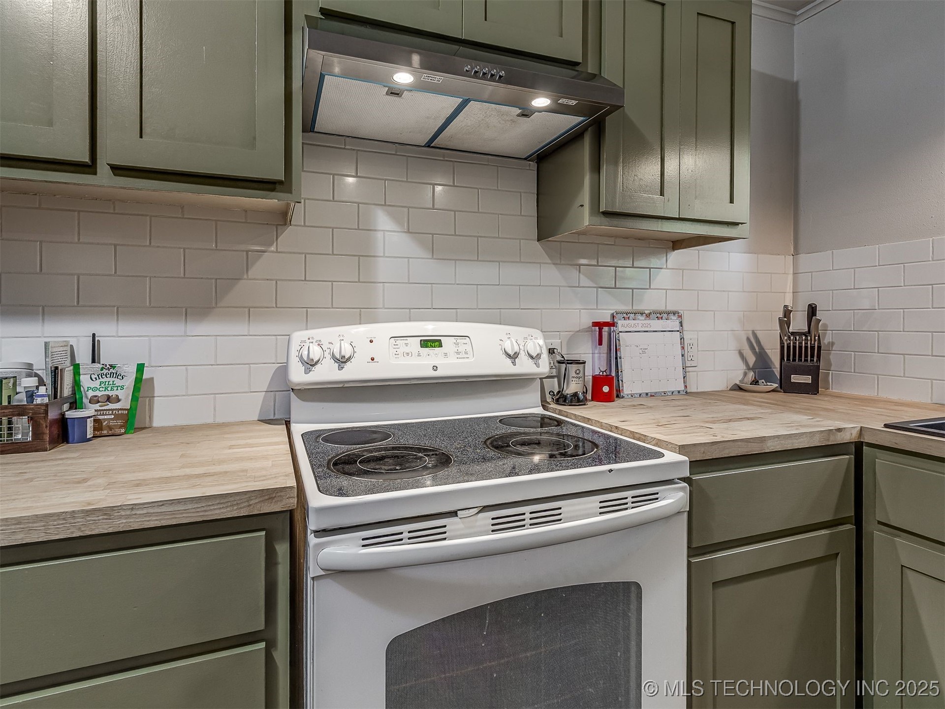 202 E Hickory Street Property Photo 18