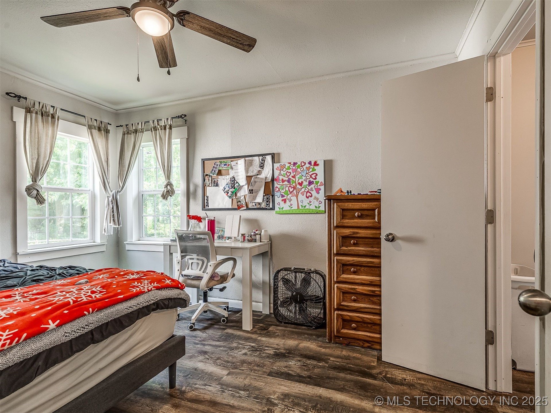 202 E Hickory Street Property Photo 20