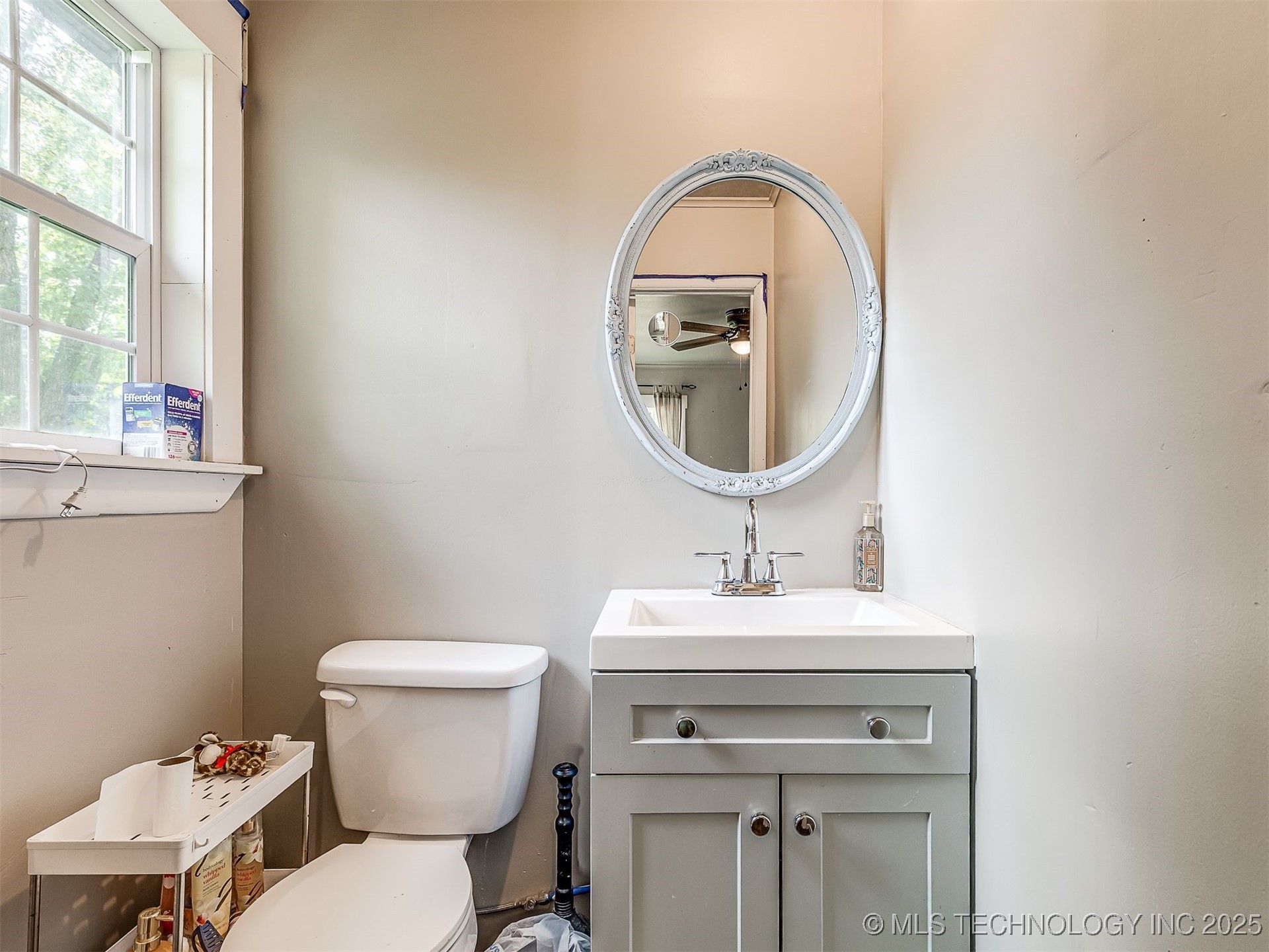 202 E Hickory Street Property Photo 23