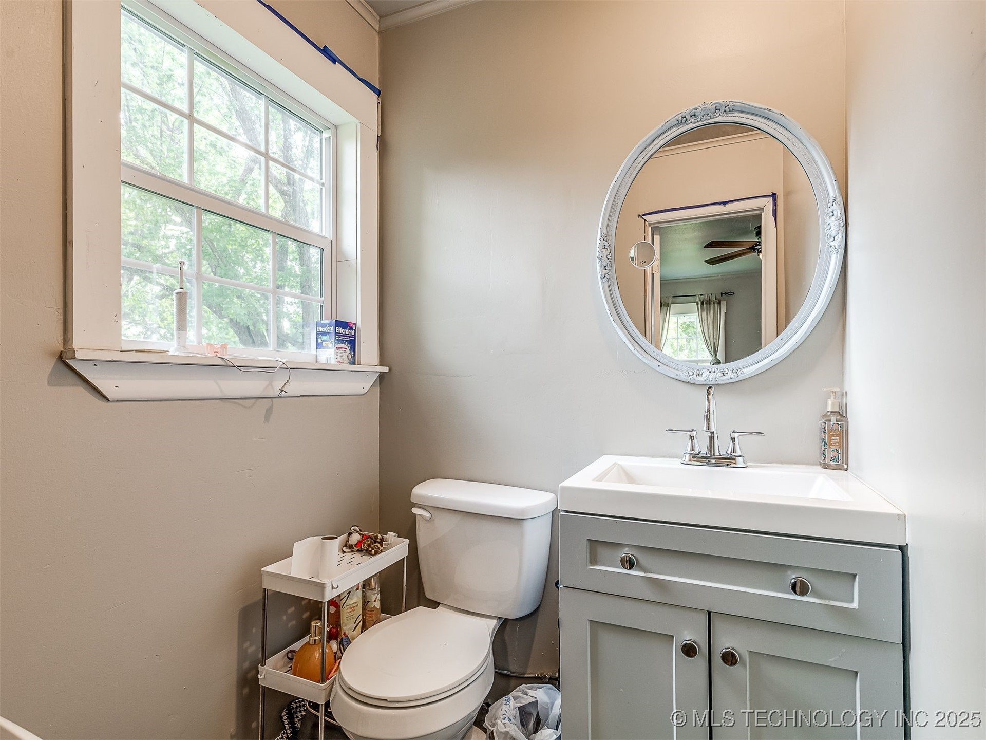 202 E Hickory Street Property Photo 24