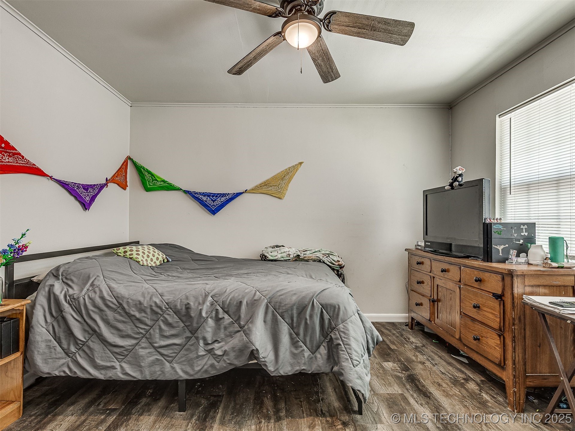 202 E Hickory Street Property Photo 25