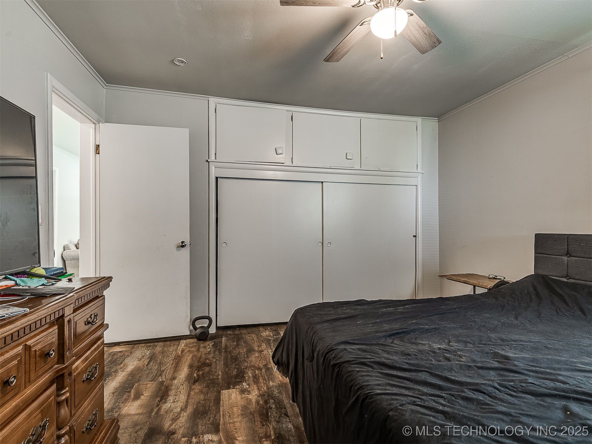 202 E Hickory Street Property Photo 30