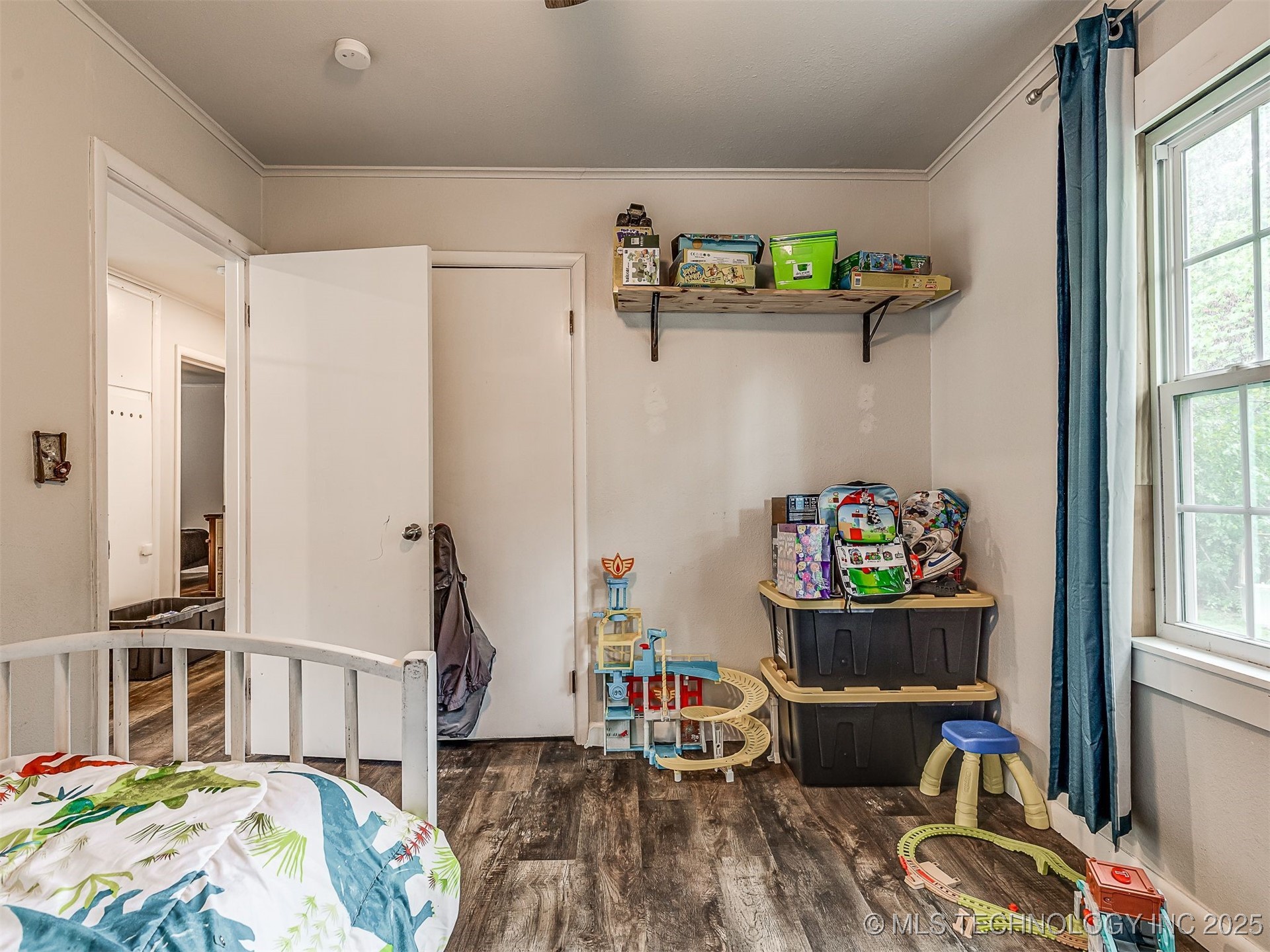 202 E Hickory Street Property Photo 32