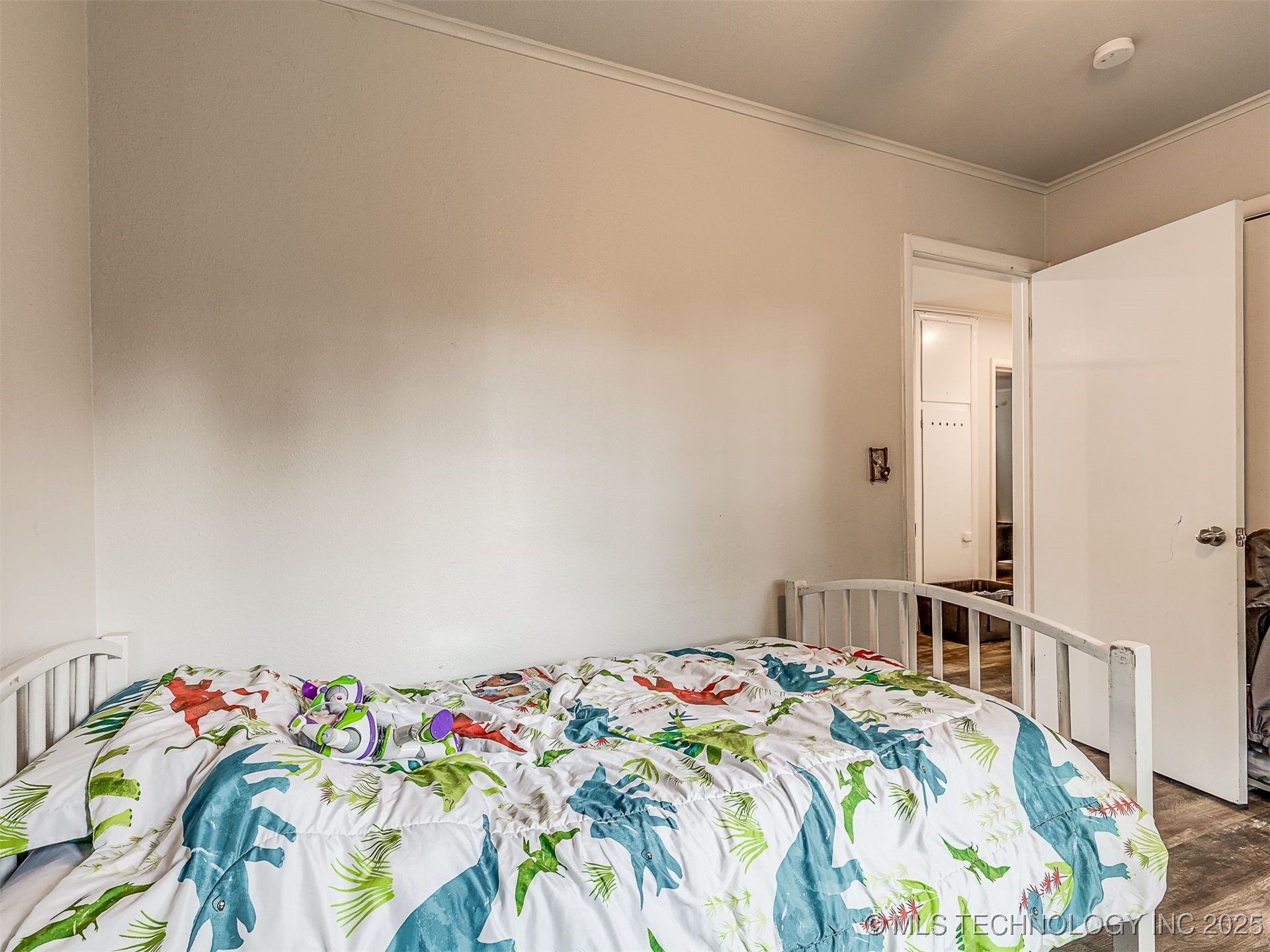 202 E Hickory Street Property Photo 33