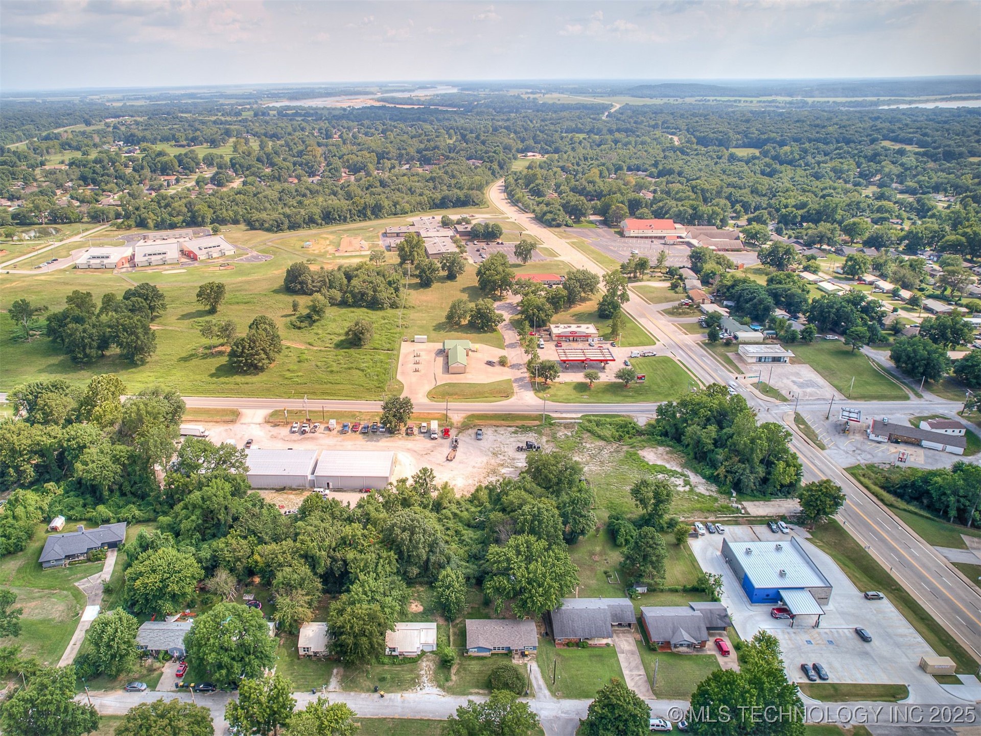 202 E Hickory Street Property Photo 51