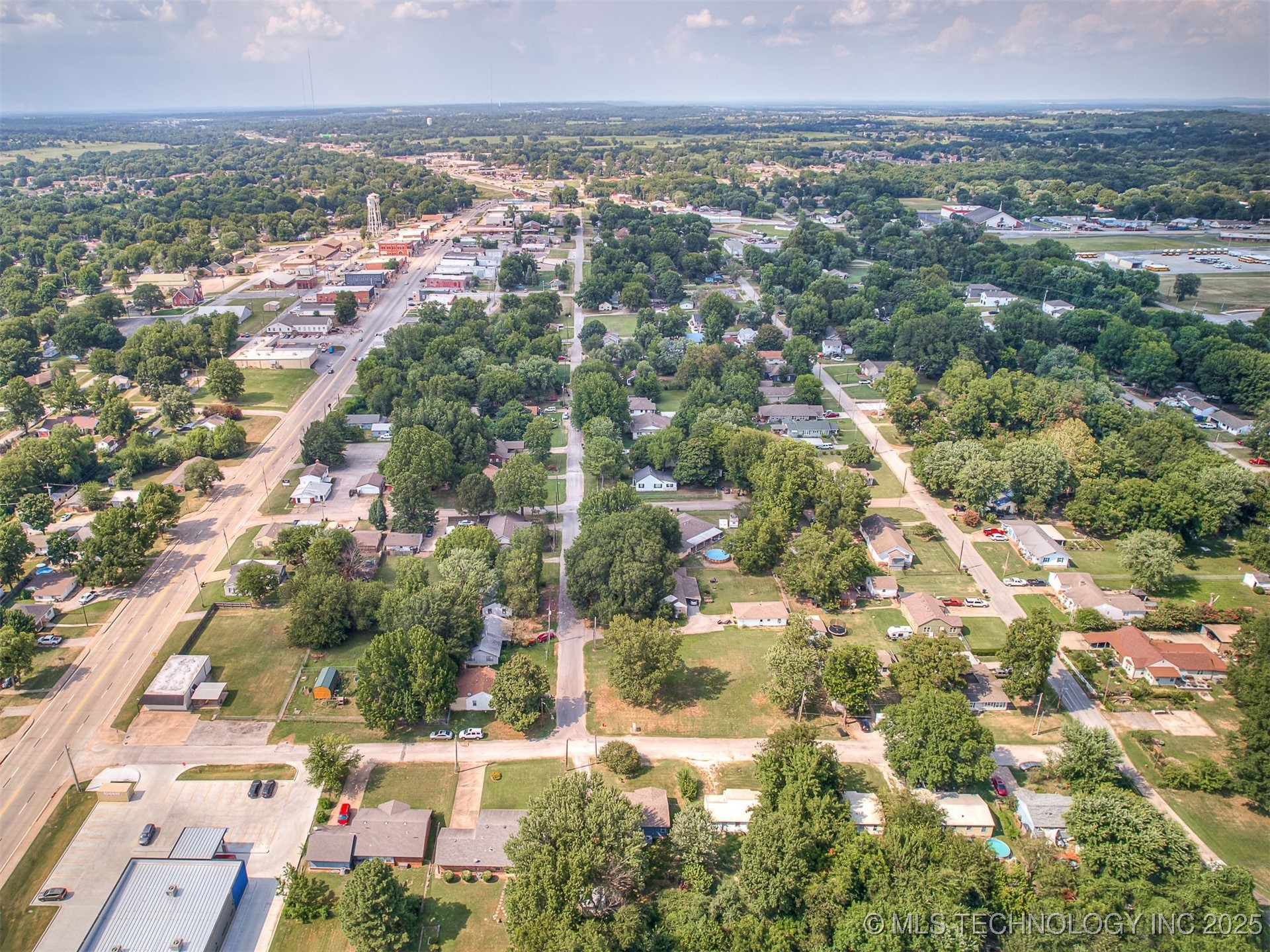 202 E Hickory Street Property Photo 54