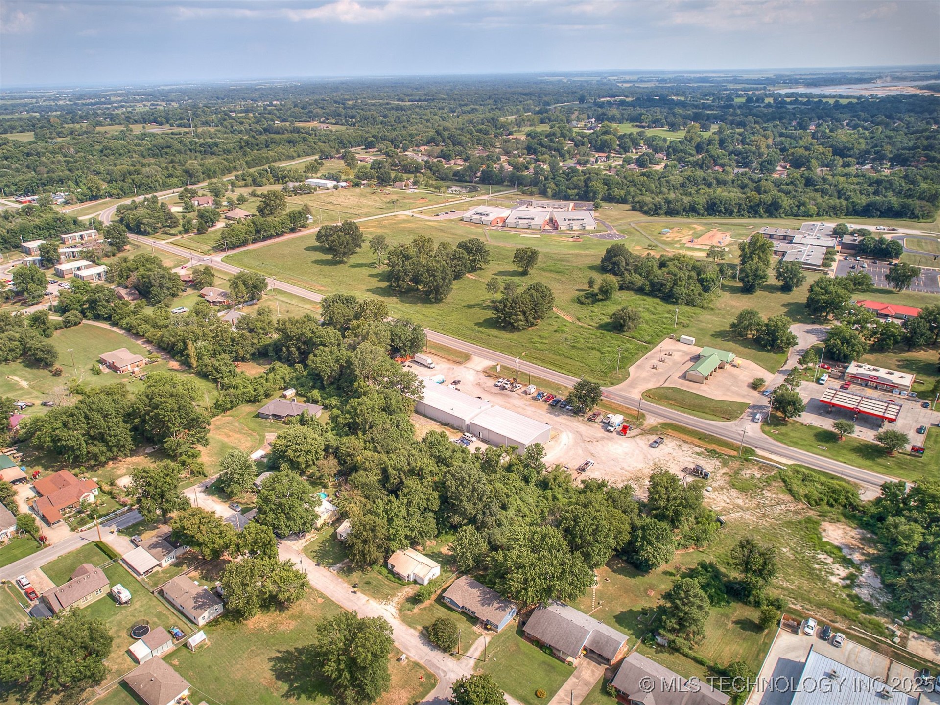 202 E Hickory Street Property Photo 56