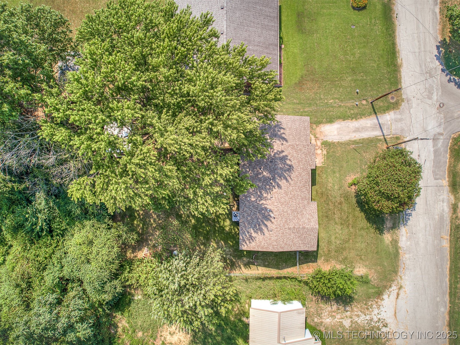 202 E Hickory Street Property Photo 57