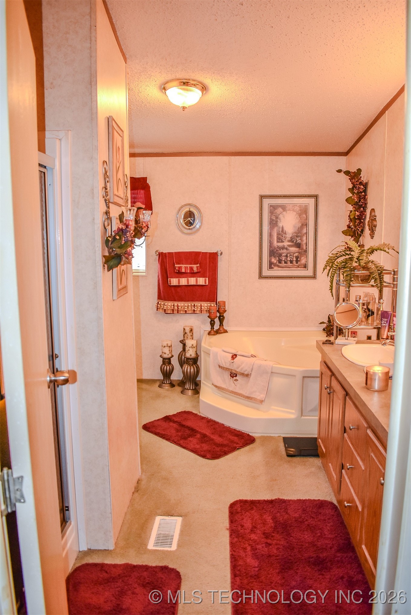 2418 E 2090 Road Property Photo 12