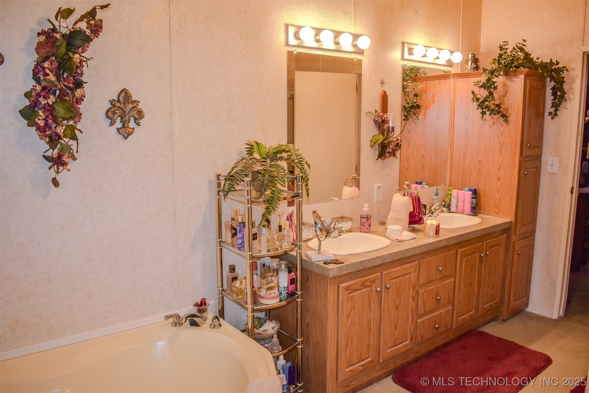 2418 E 2090 Road Property Photo 13