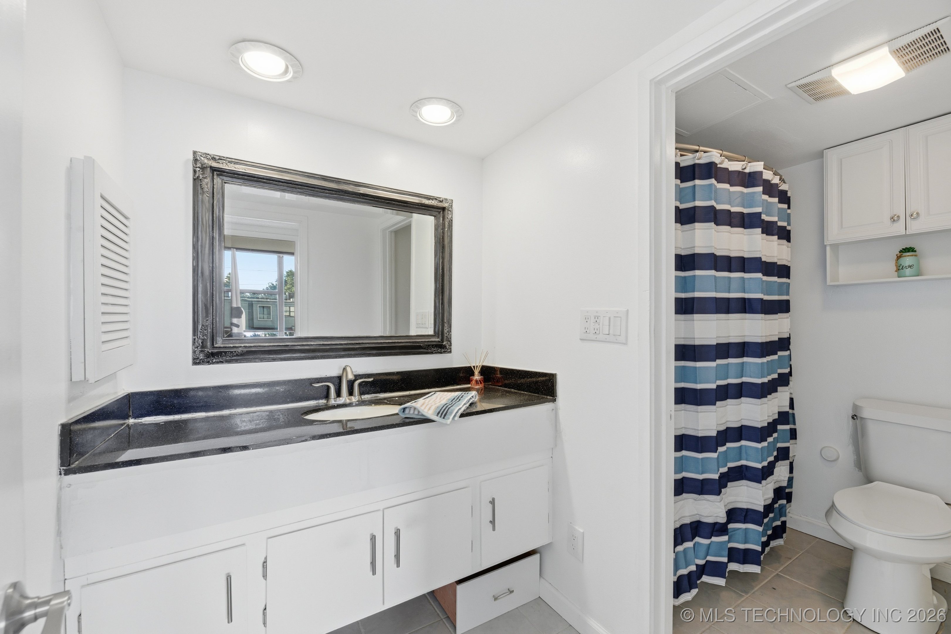 410 W 7th Street 222d Property Photo 12