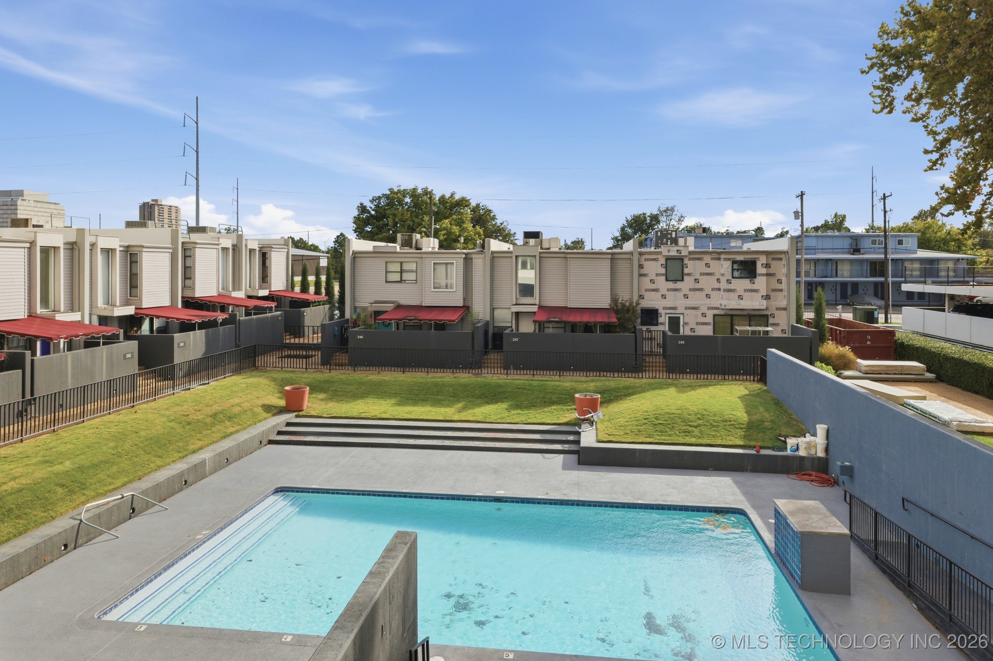 410 W 7th Street 222d Property Photo 14