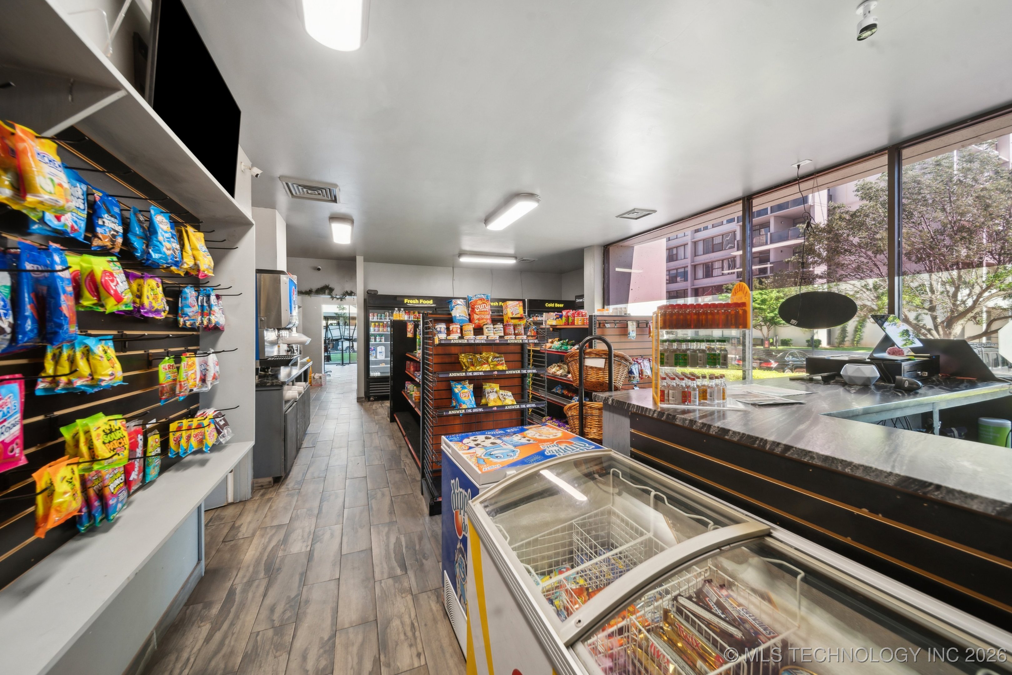 410 W 7th Street 222d Property Photo 23