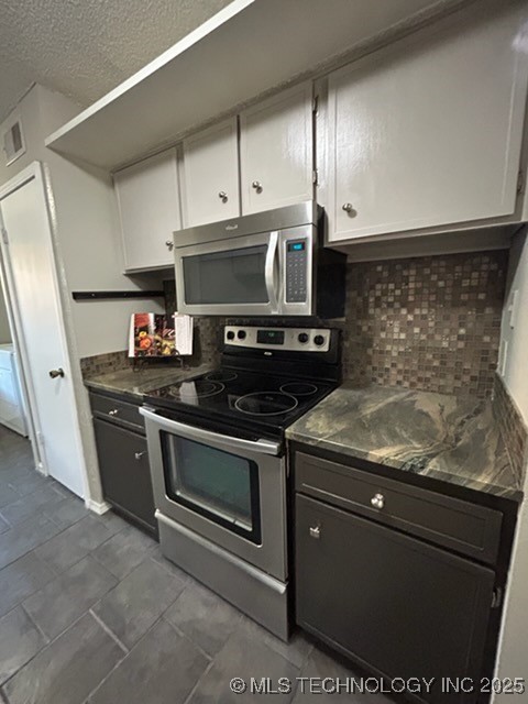 2221 E 67th Street 1310 Property Photo 2