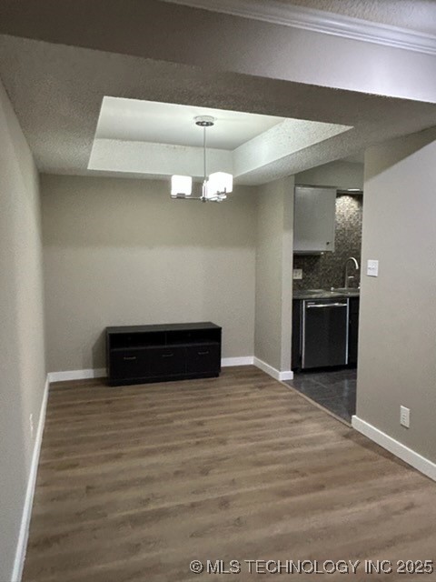 2221 E 67th Street 1310 Property Photo 14